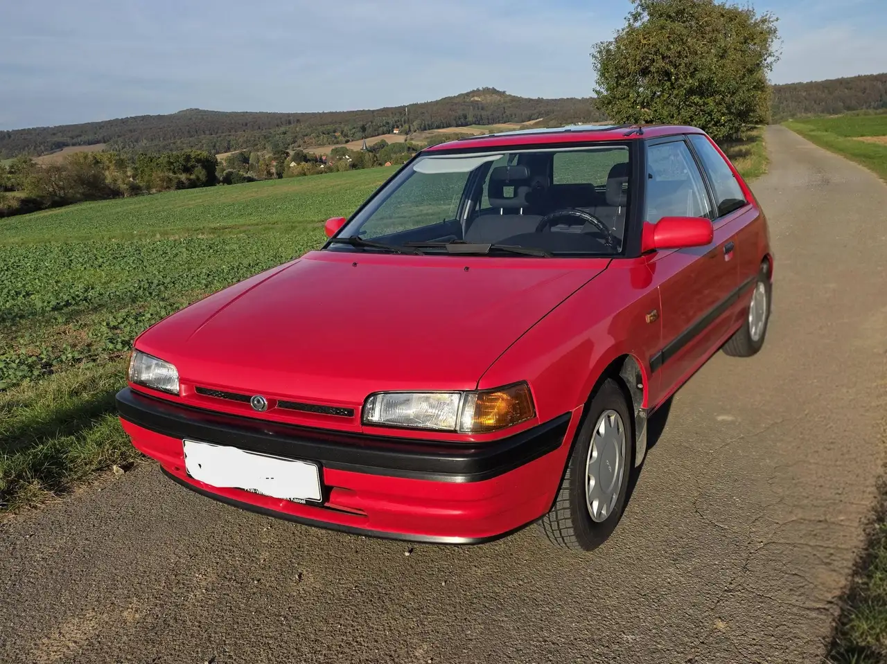 Mazda 323 1.6i 16V GLX, foto 2