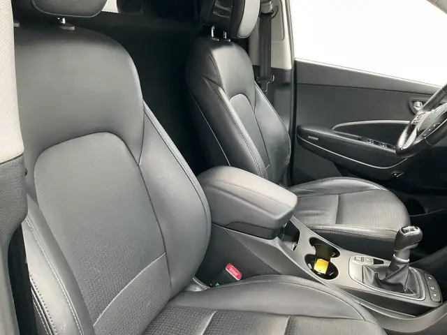 Hyundai Santa Fe view 4
