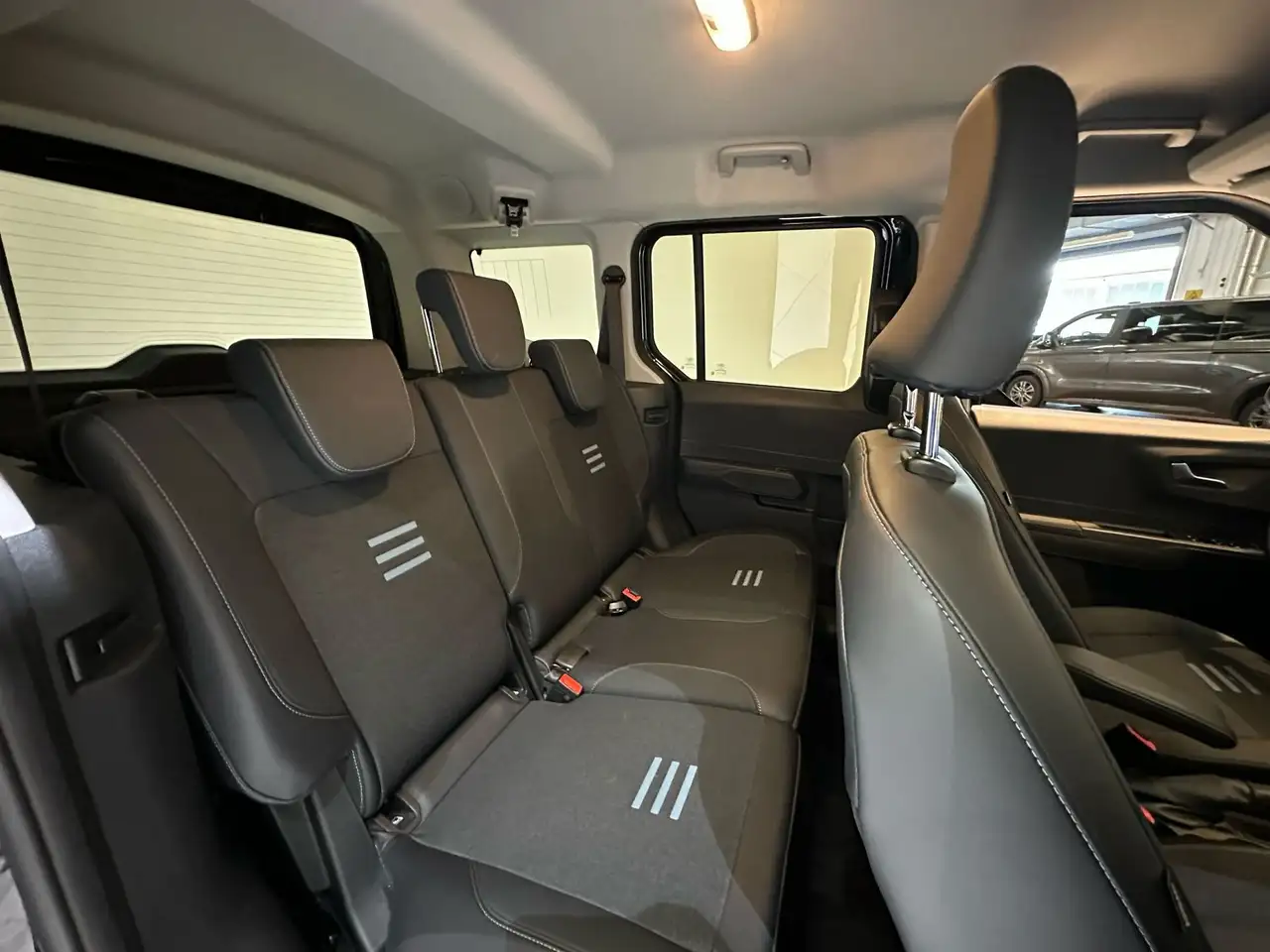 Ford Tourneo 1.0 EcoBoost Powershift Active, миниатюра 12