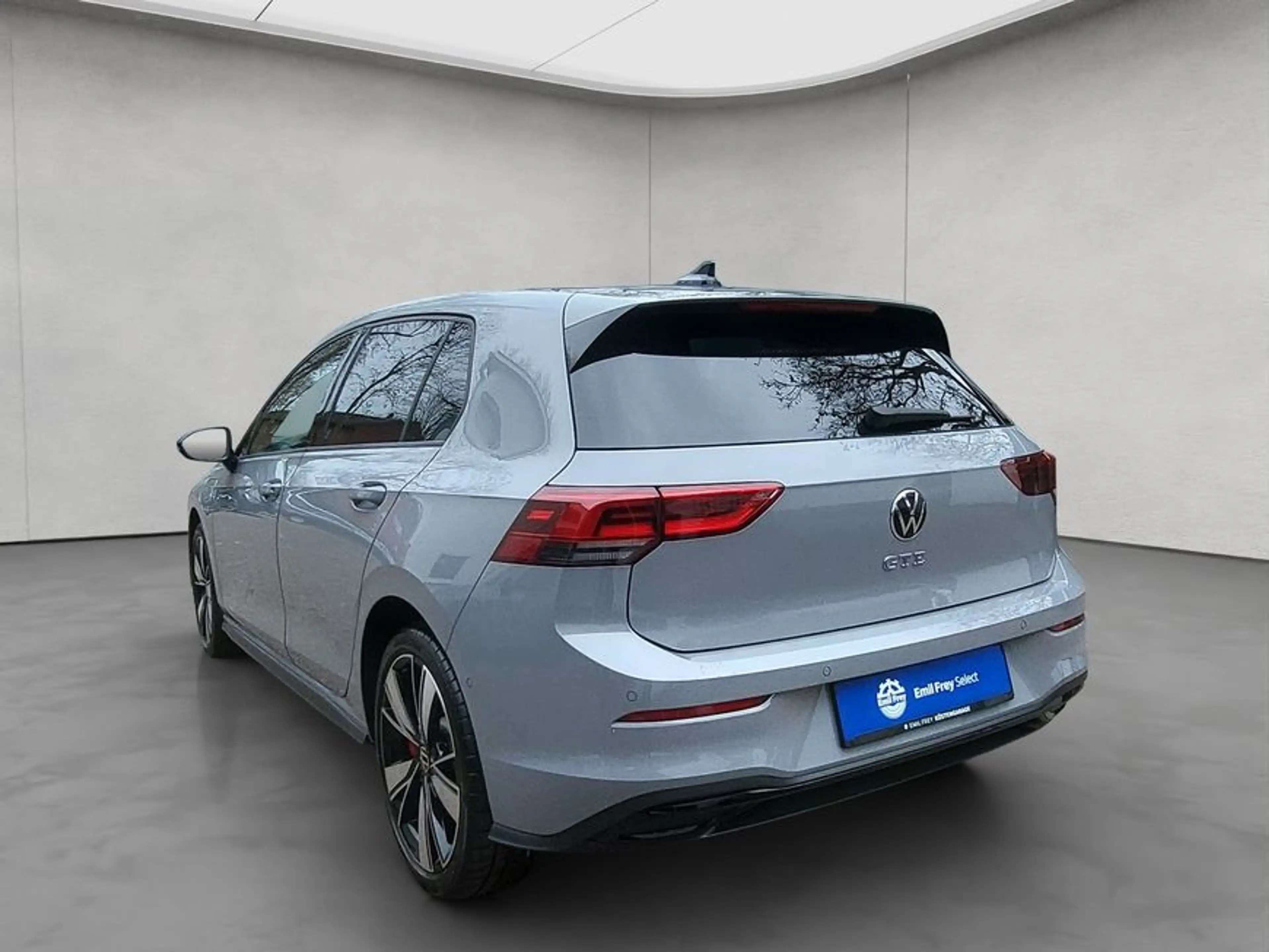 Volkswagen Golf VIII GTE 1.4 TSI eHybrid DSG Black Style RF — photo 3