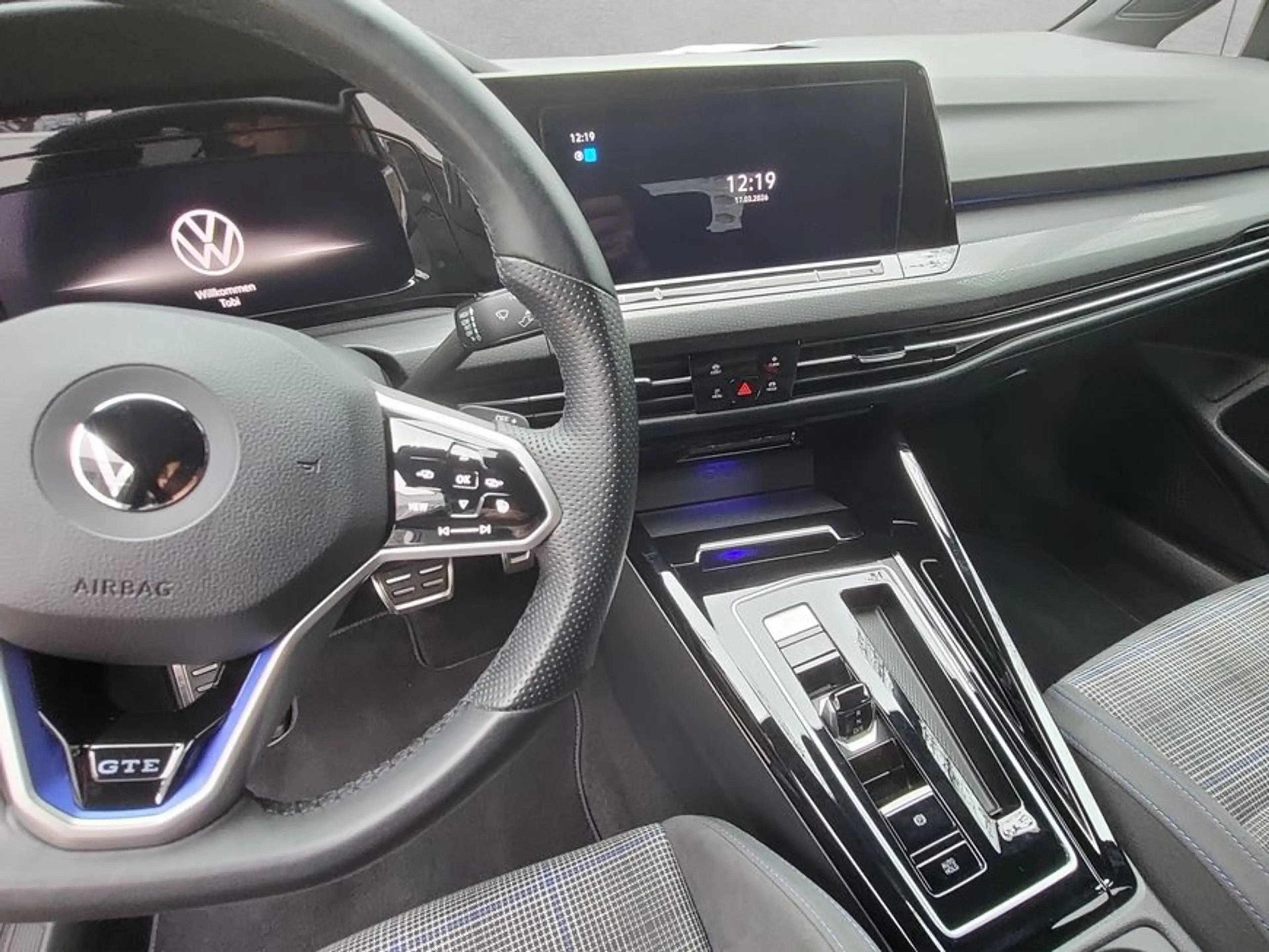 Volkswagen Golf VIII GTE 1.4 TSI eHybrid DSG Black Style RF — photo 14