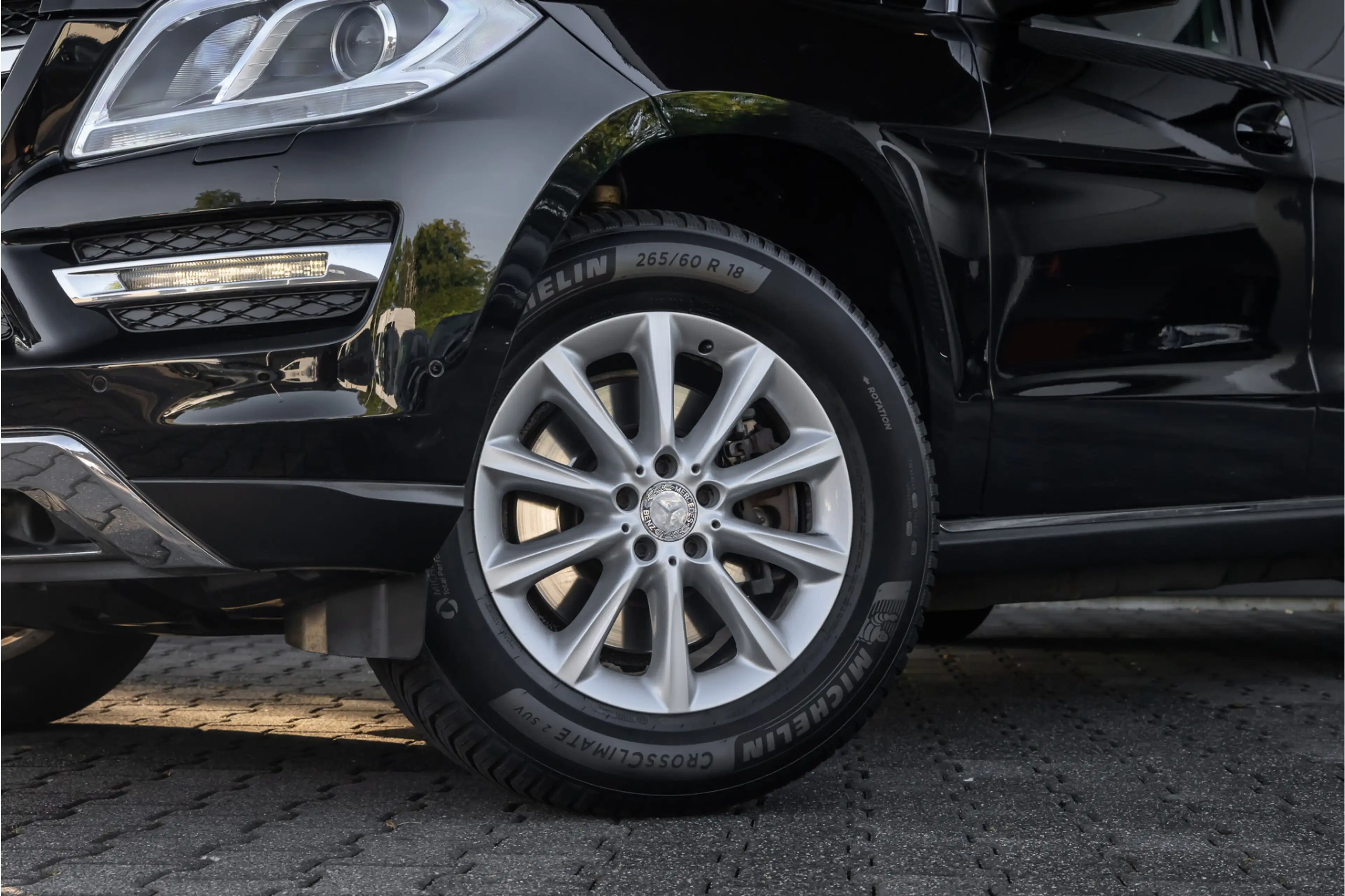 Mercedes-Benz GL 350 BlueTEC 4-Matic — photo 27