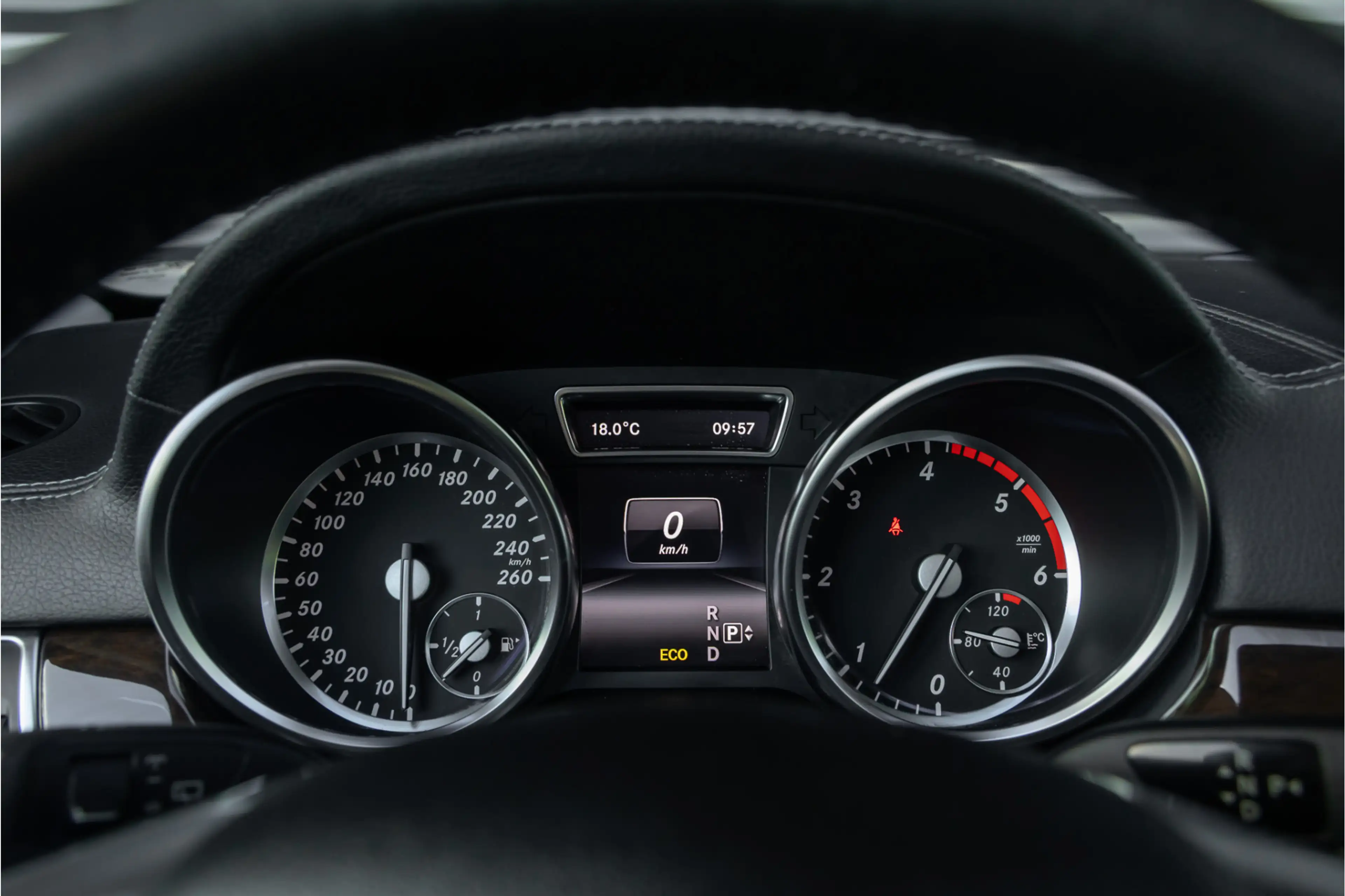 Mercedes-Benz GL 350 BlueTEC 4-Matic — photo 12