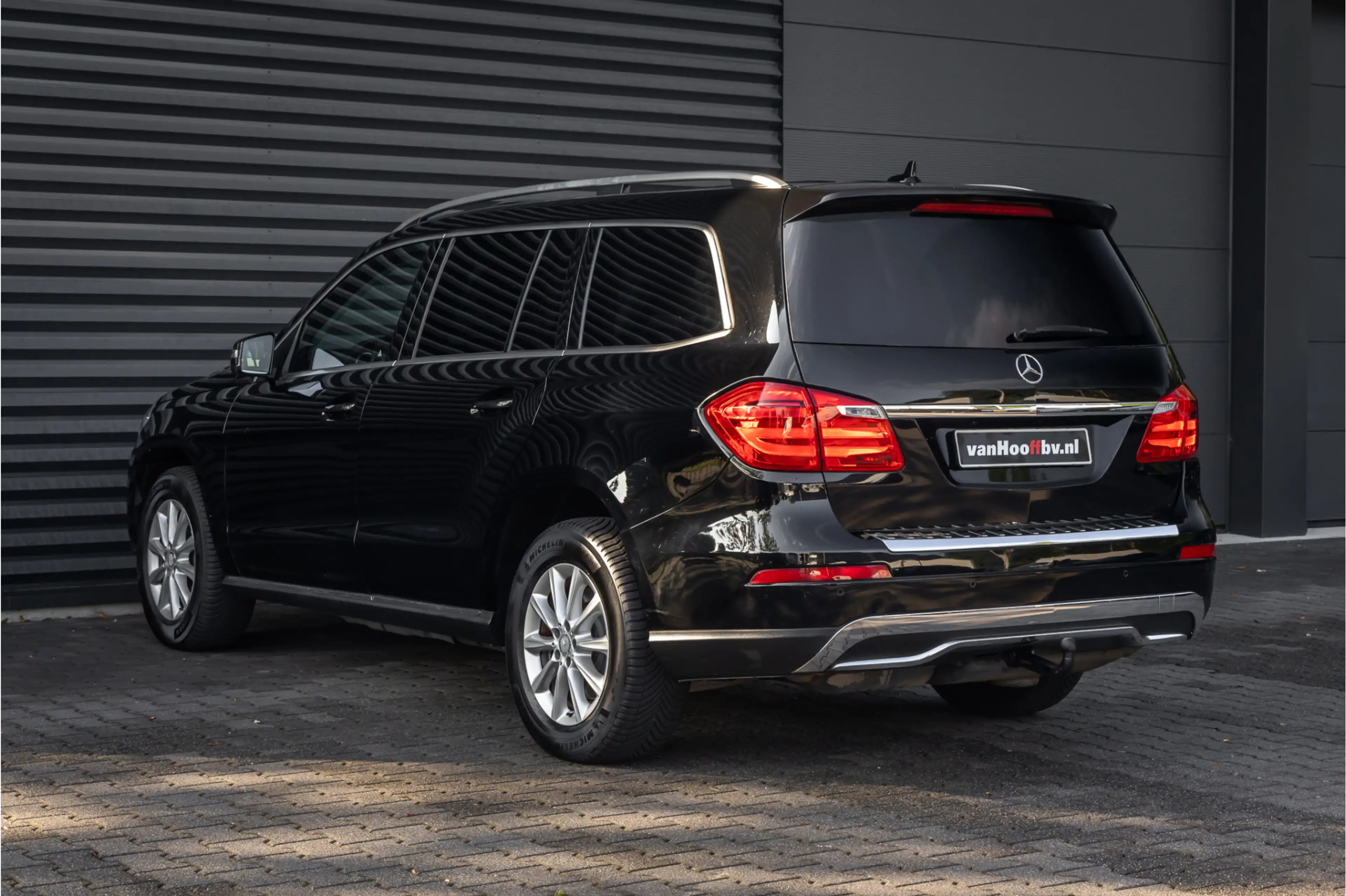 Mercedes-Benz GL 350 BlueTEC 4-Matic — photo 24