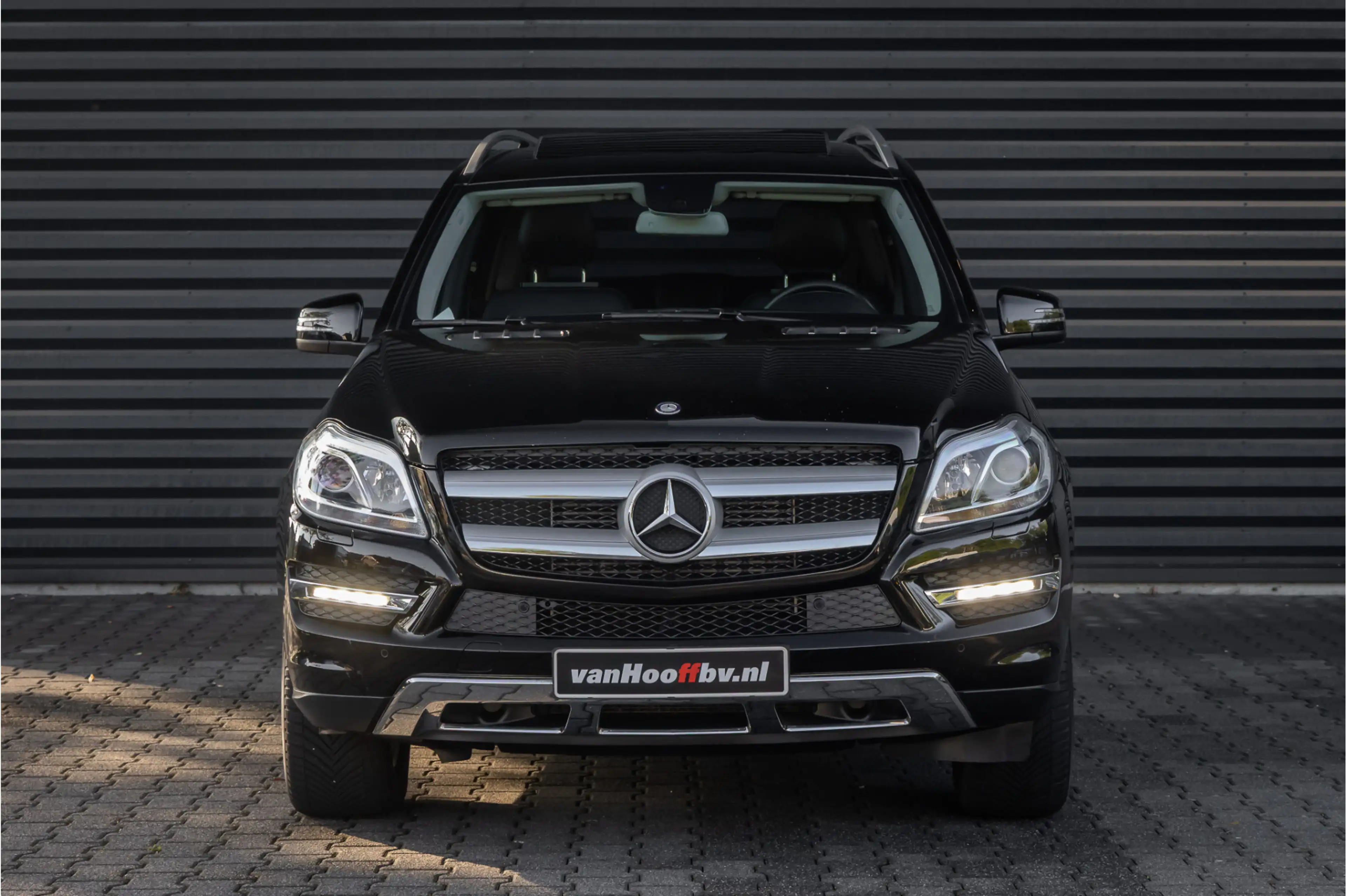 Mercedes-Benz GL 350 BlueTEC 4-Matic — photo 4