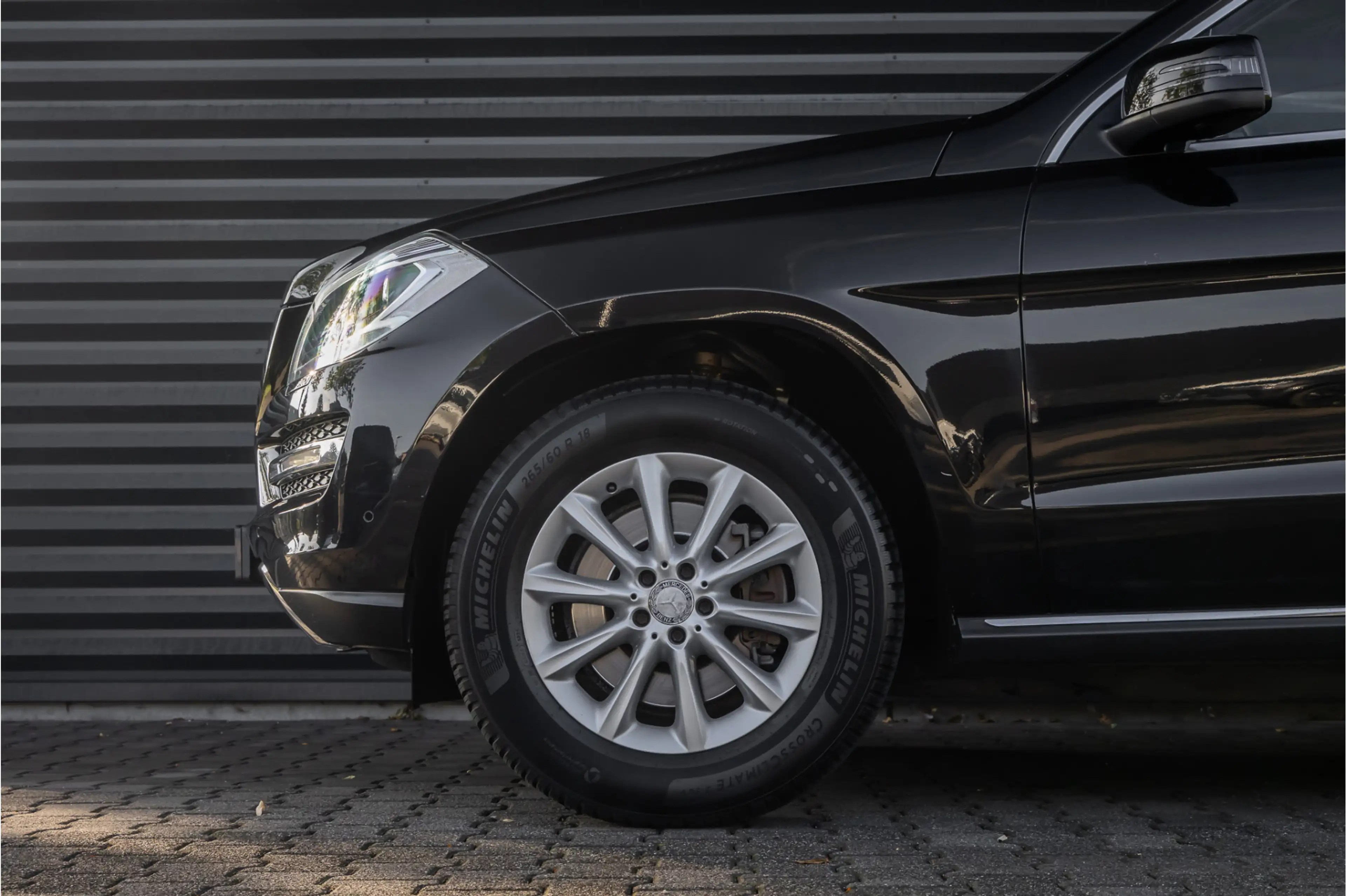 Mercedes-Benz GL 350 BlueTEC 4-Matic — photo 30