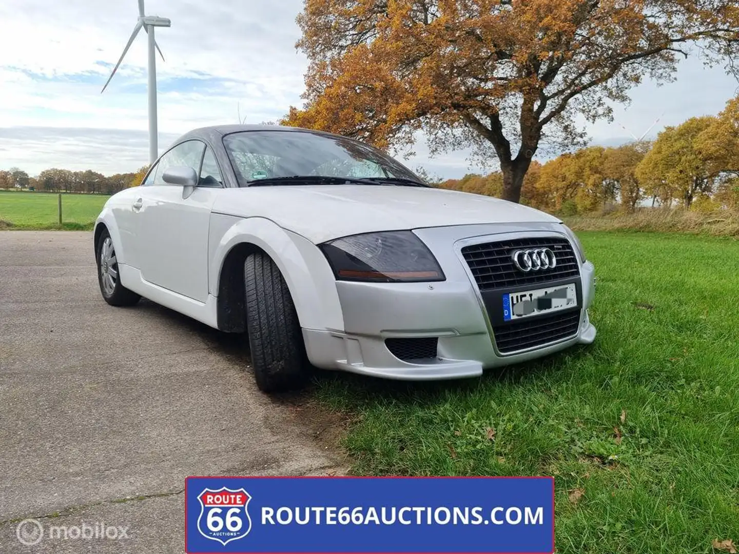 Audi TT Coupe | 1999 | Route 66 Auctions Schwarz - 1