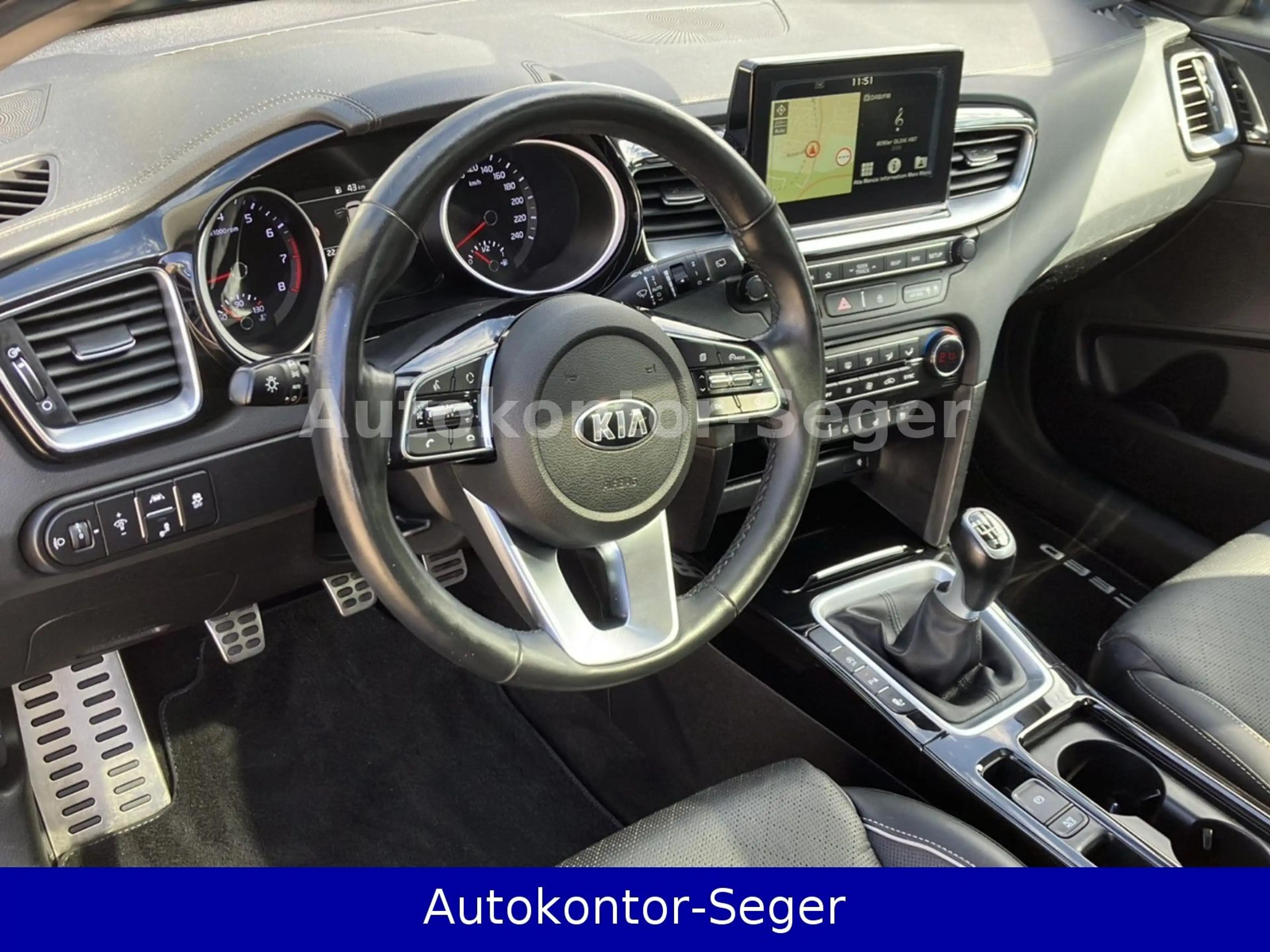 Kia Ceed / cee'd Ceed Platinum Edition — photo 15