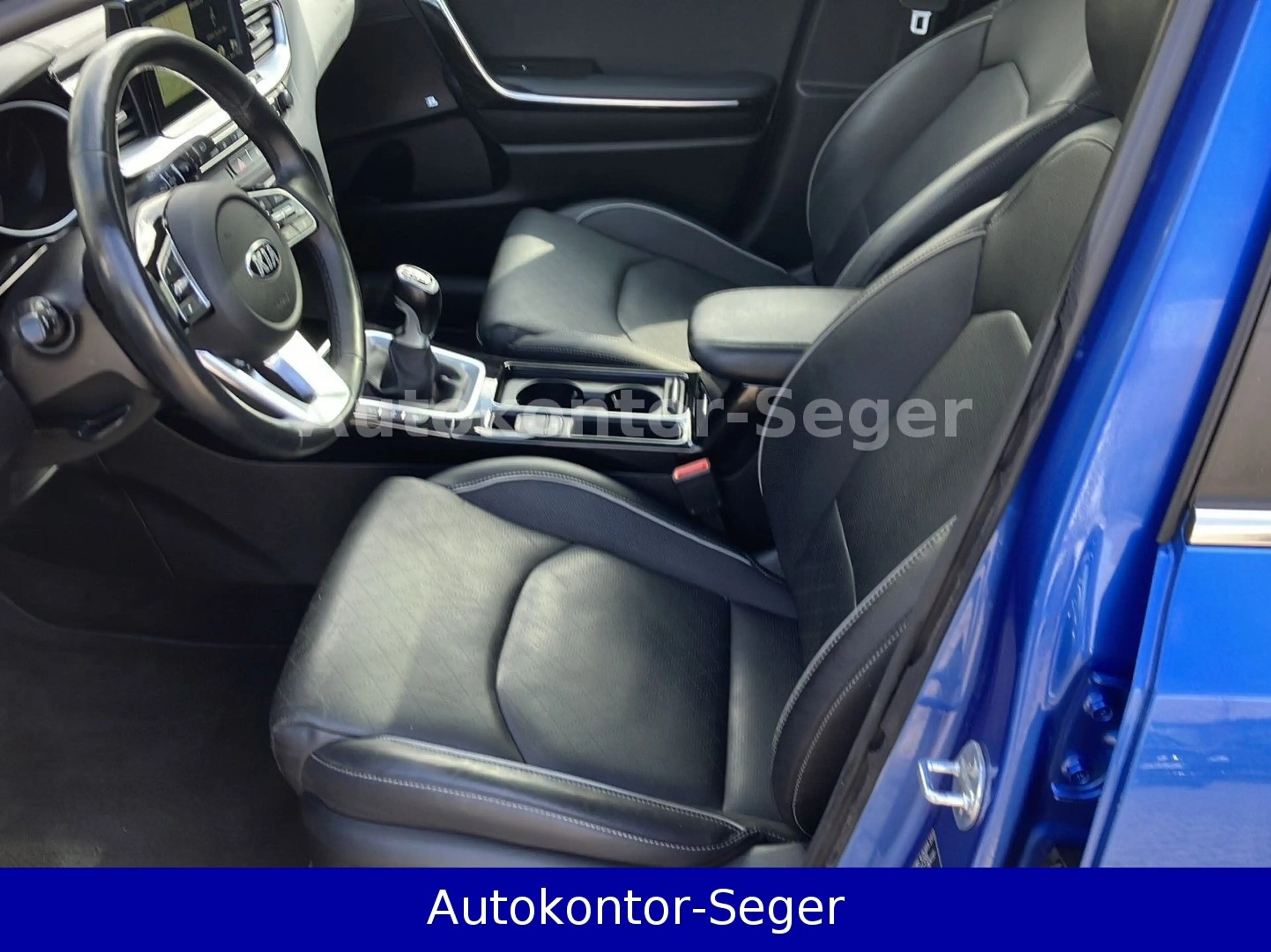 Kia Ceed / cee'd Ceed Platinum Edition — photo 12