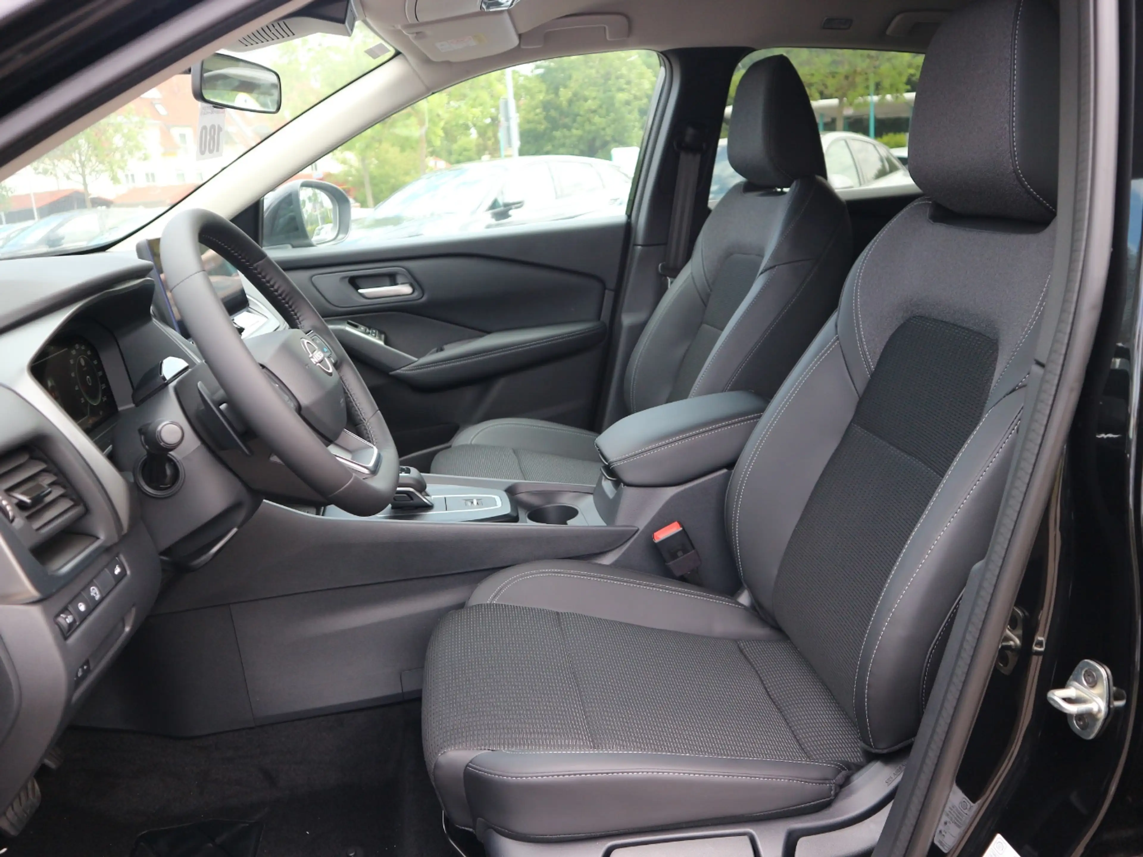 Nissan Qashqai N-CONNECTA 1.3 DIG-T MHEV Xtronic 4x2 — photo 15