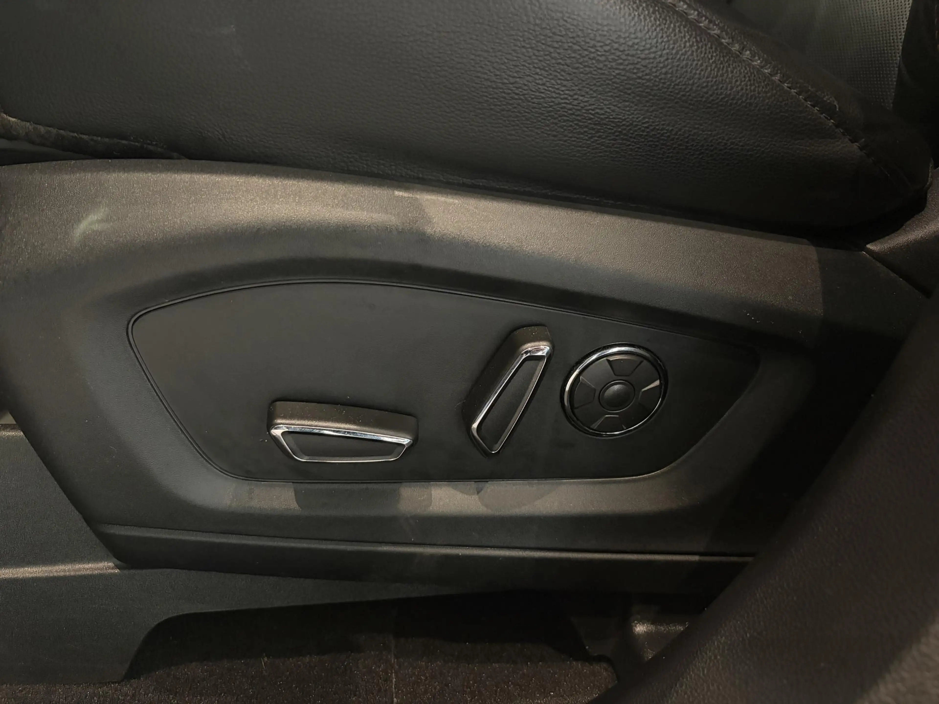 Ford Explorer 3.0 V6 EcoBoost PHEV ST-Line | TREKHAAK | ELEKTRIS — photo 12
