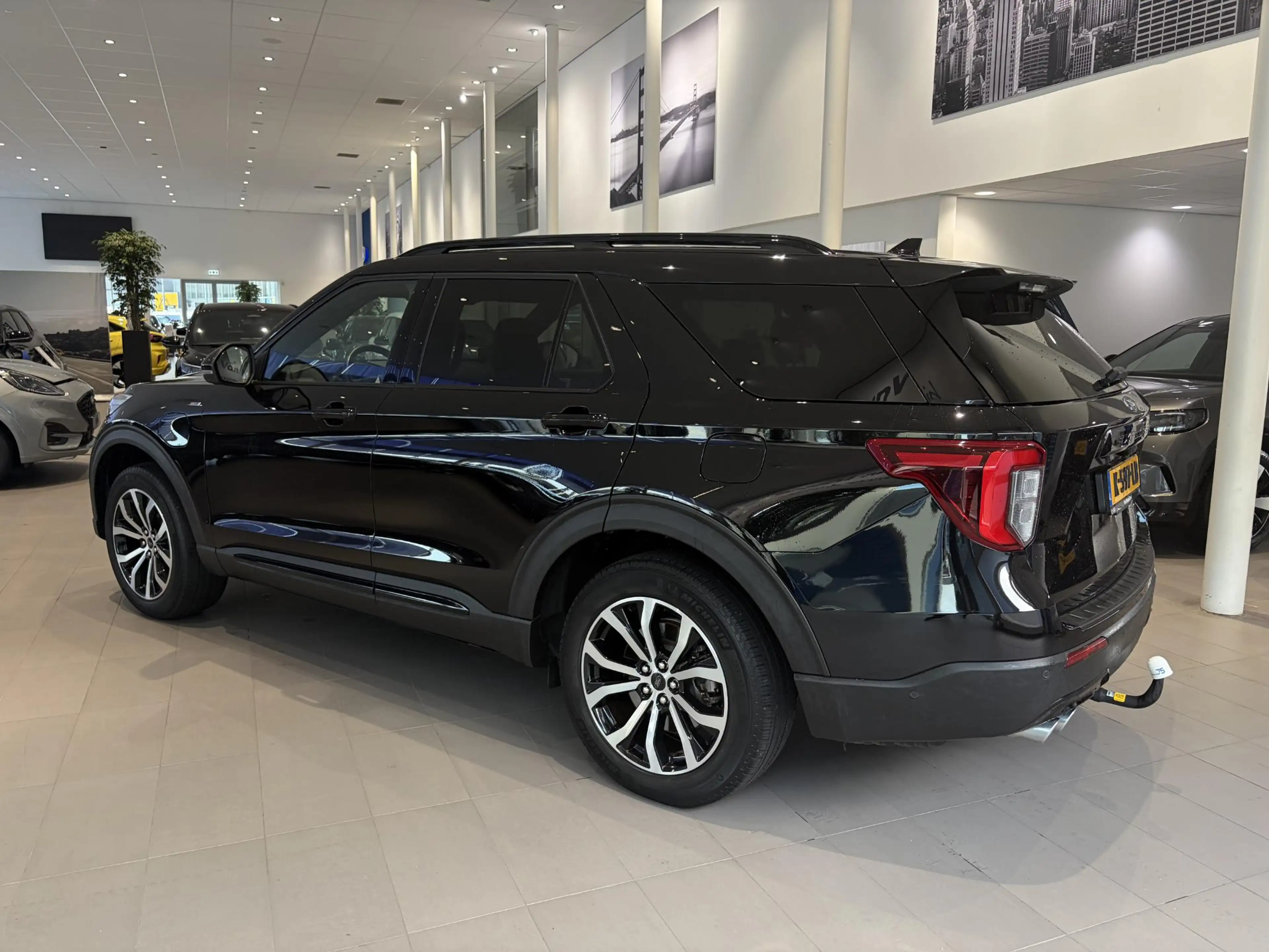 Ford Explorer 3.0 V6 EcoBoost PHEV ST-Line | TREKHAAK | ELEKTRIS — photo 3