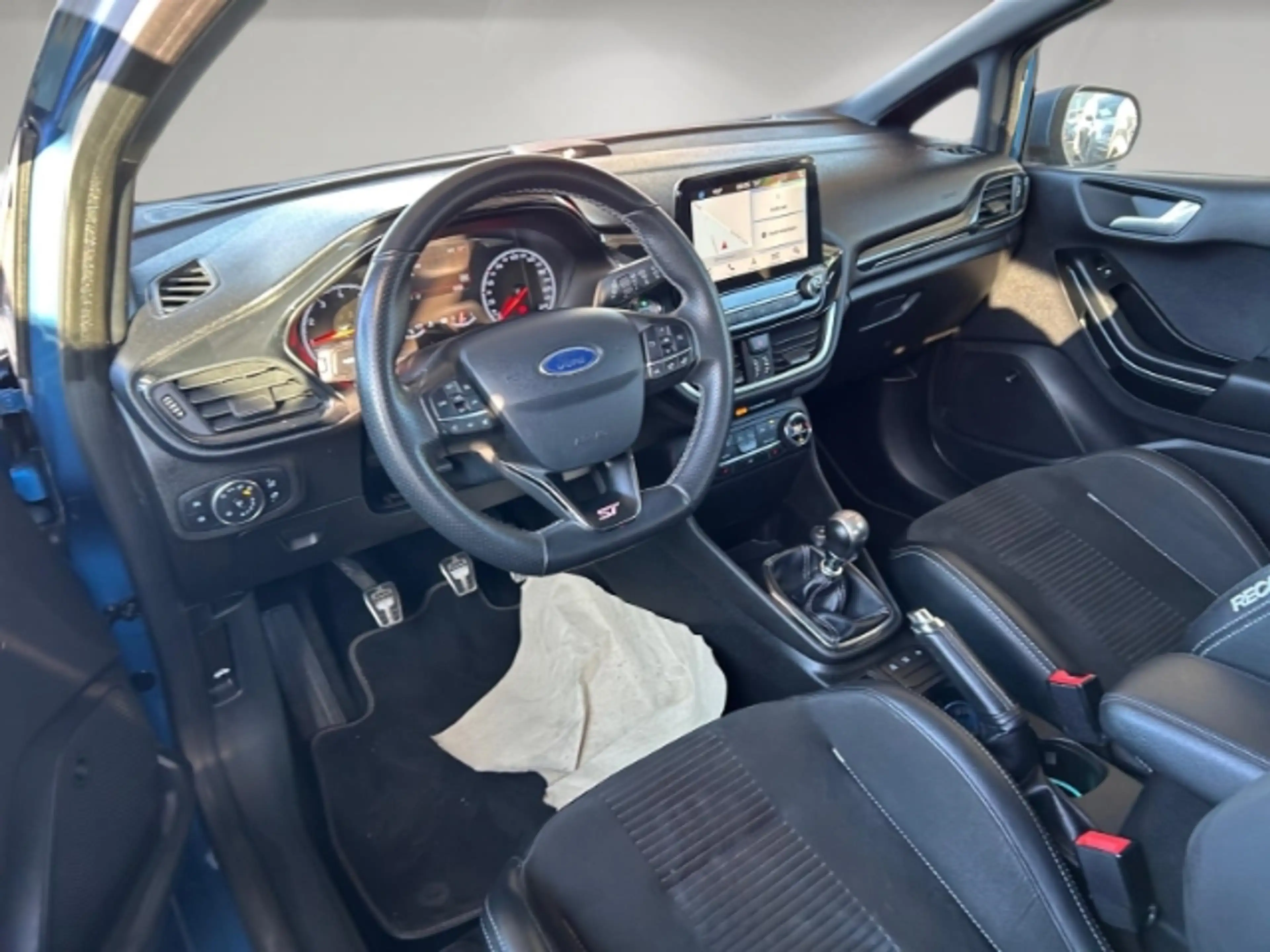 Ford Fiesta ST Navi SHZ Soundsystem B & O Apple CarPlay Androi — photo 10