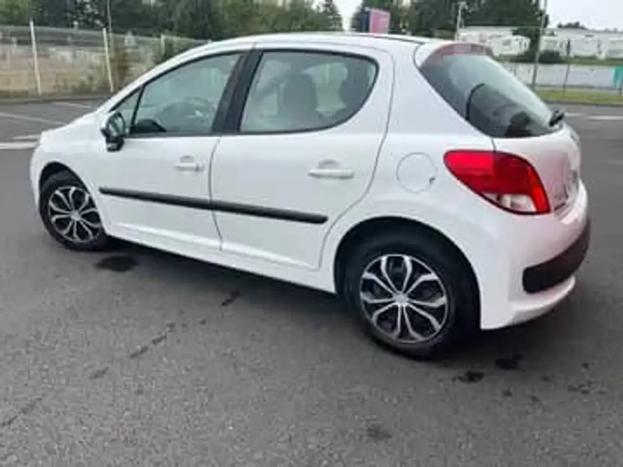 Peugeot 207 1.4 HDi 70ch Premium