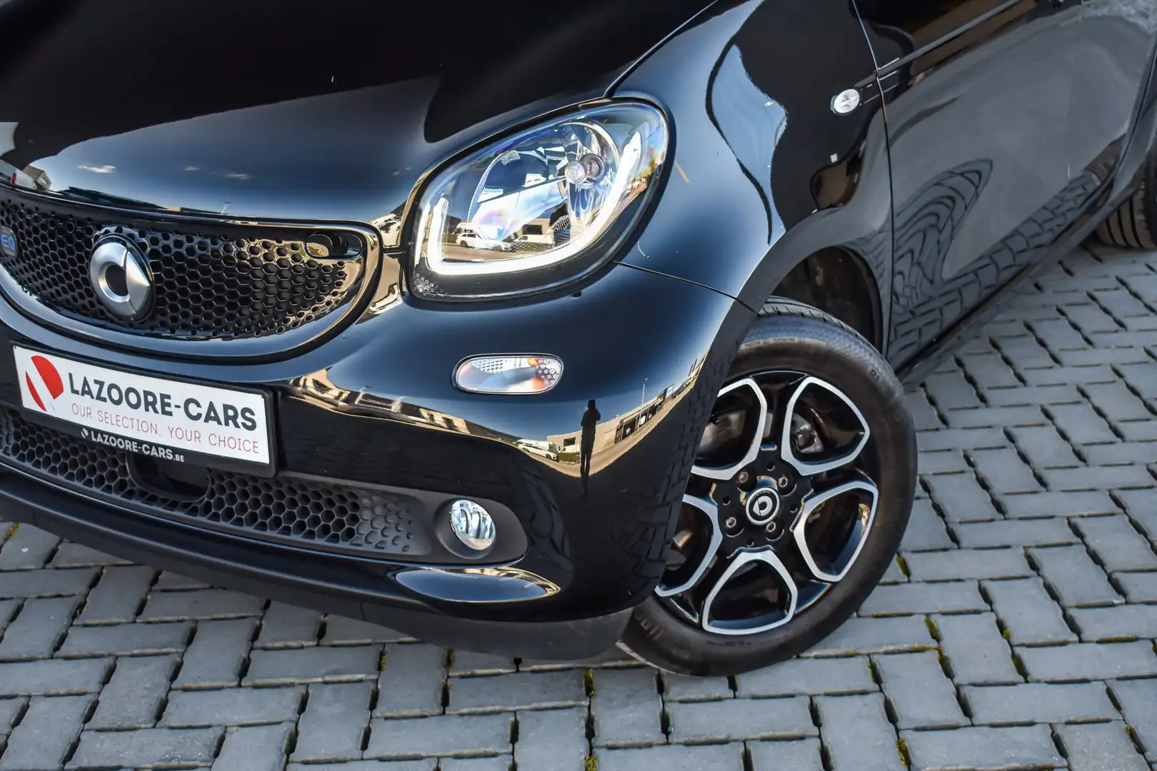 smart forFour 17.6 kWh EQ - Zetelverwarming voor & achter Noir - 2