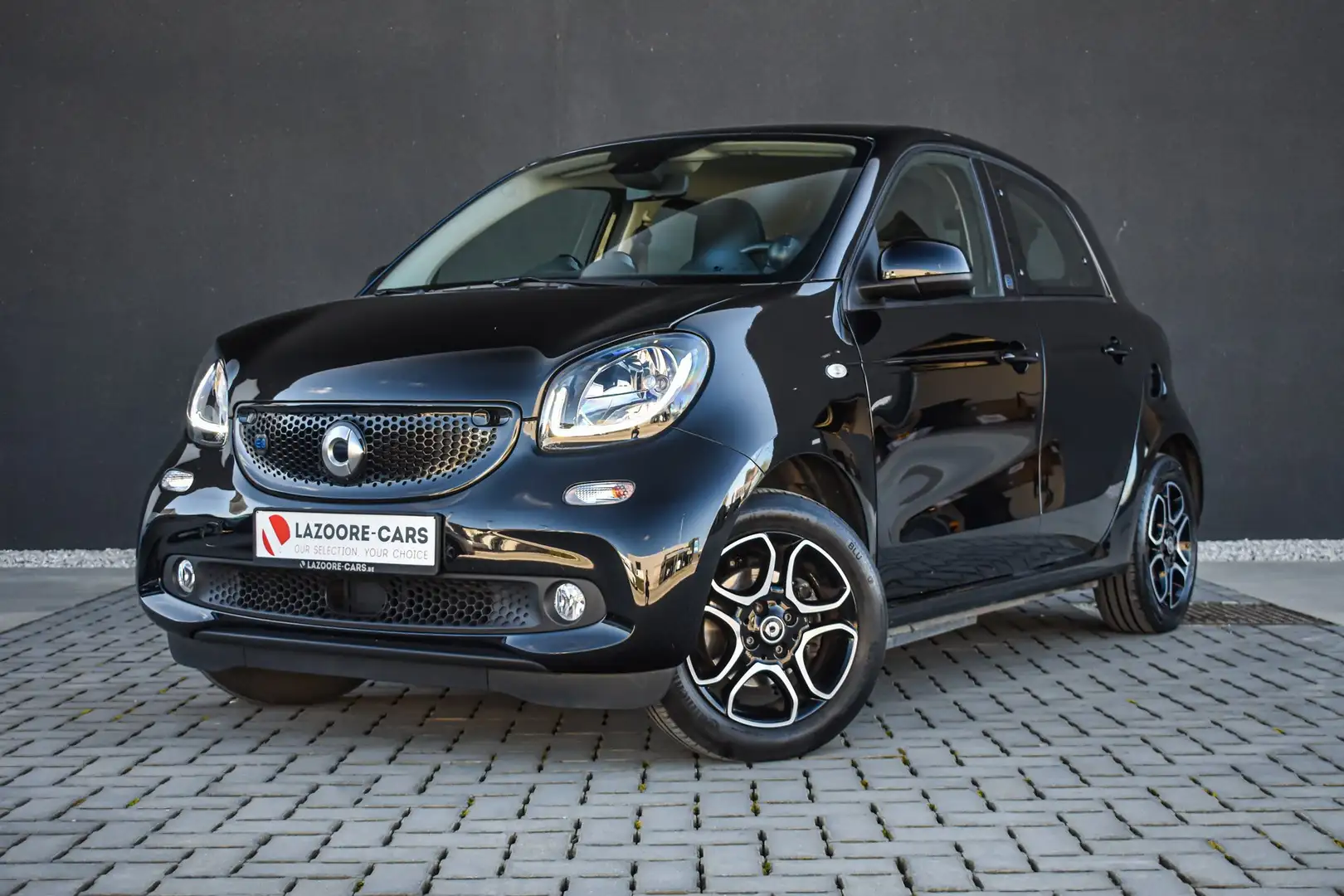 smart forFour 17.6 kWh EQ - Zetelverwarming voor & achter Noir - 1