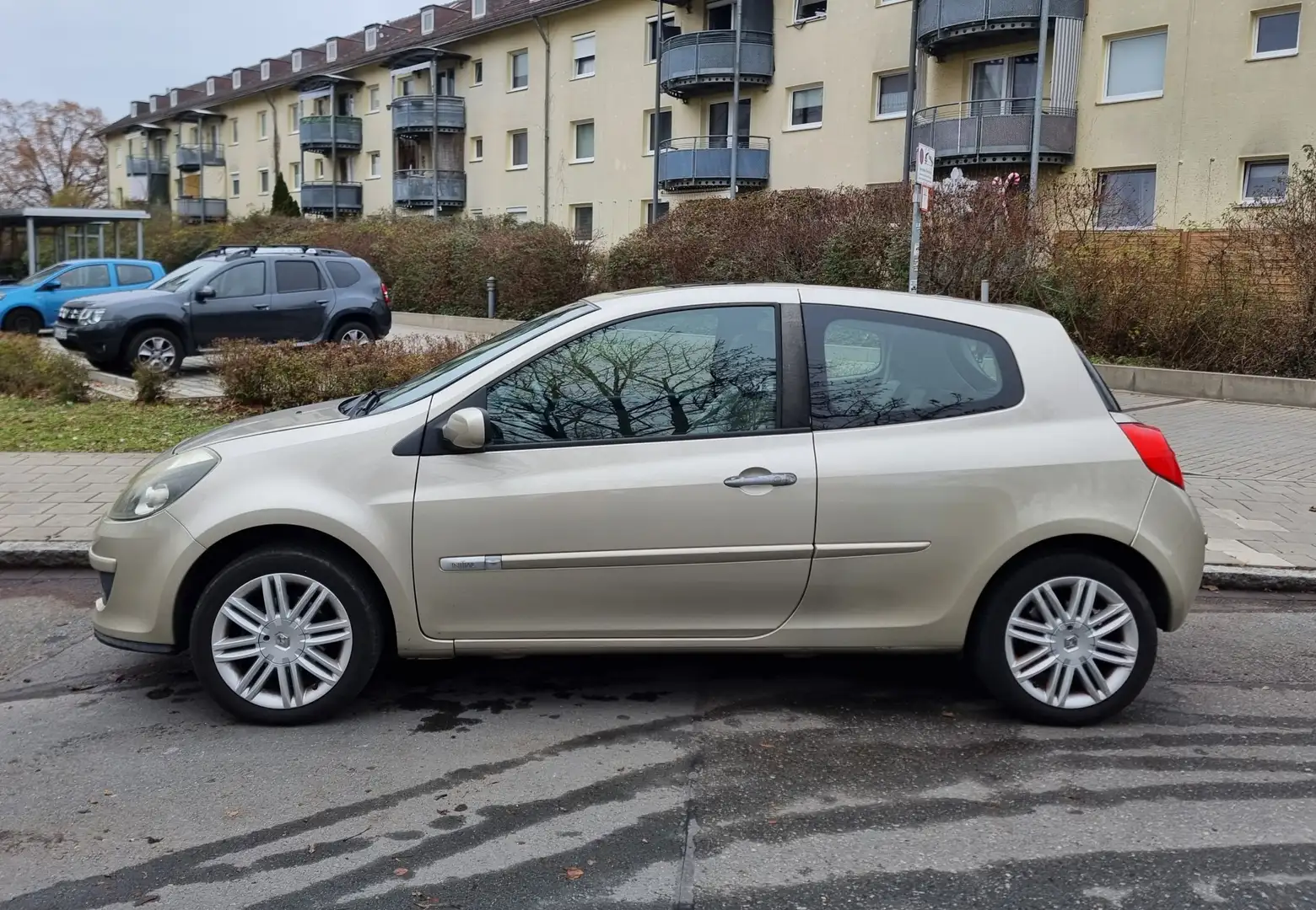 Renault Clio 1.6 16V ESP Aut. Initiale Beige - 1