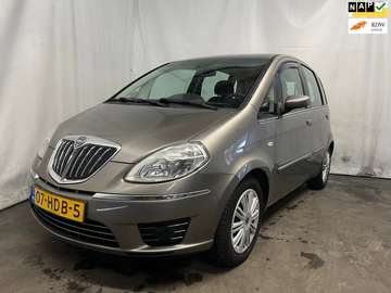 1.4-16V Oro - Schade