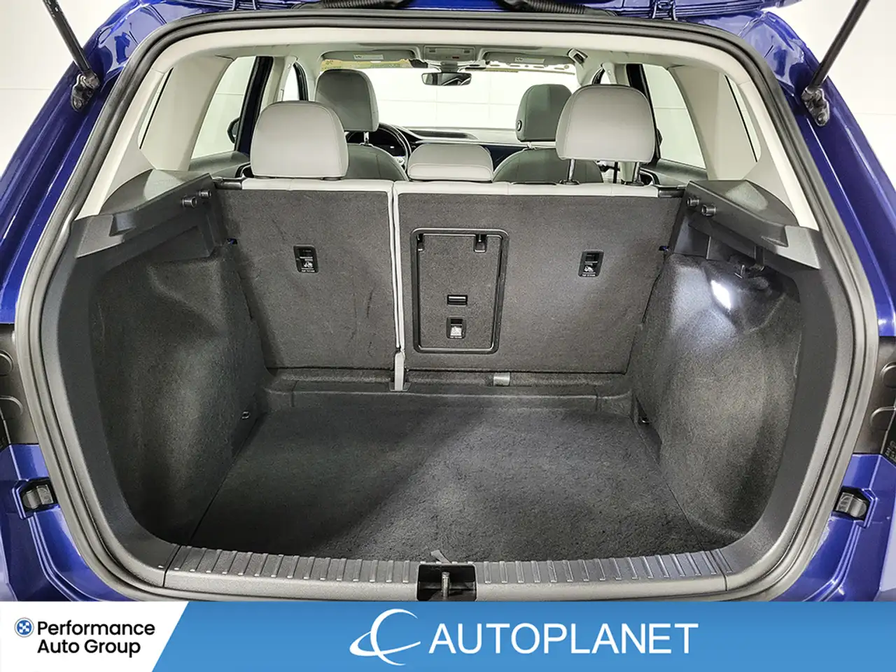Volkswagen Taos photo Volkswagen Taos