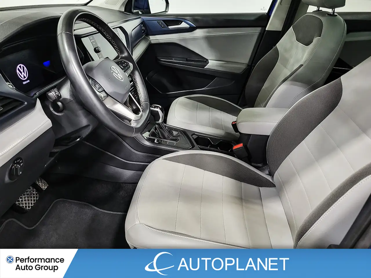 Volkswagen Taos photo Volkswagen Taos