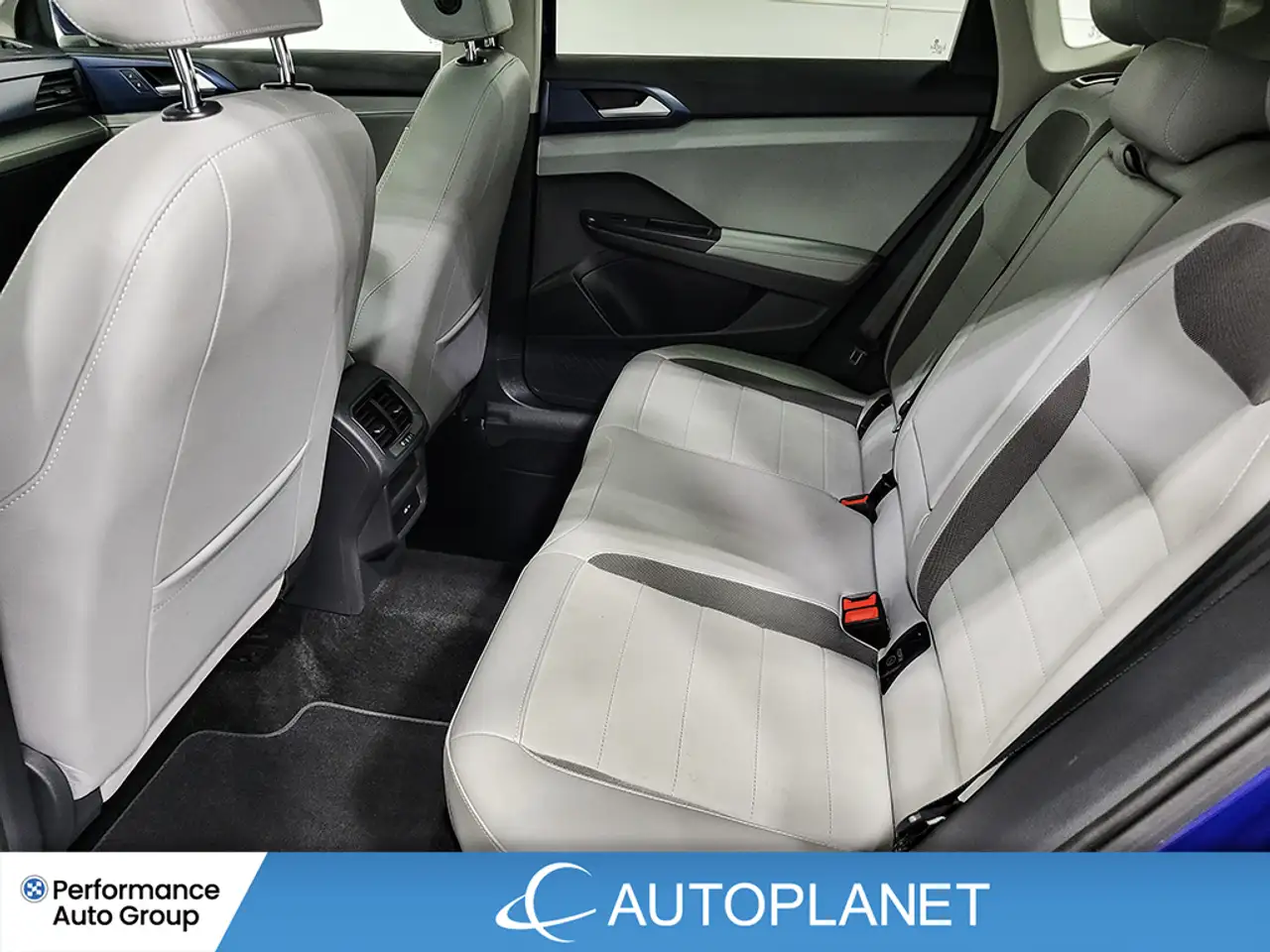 Volkswagen Taos photo Volkswagen Taos