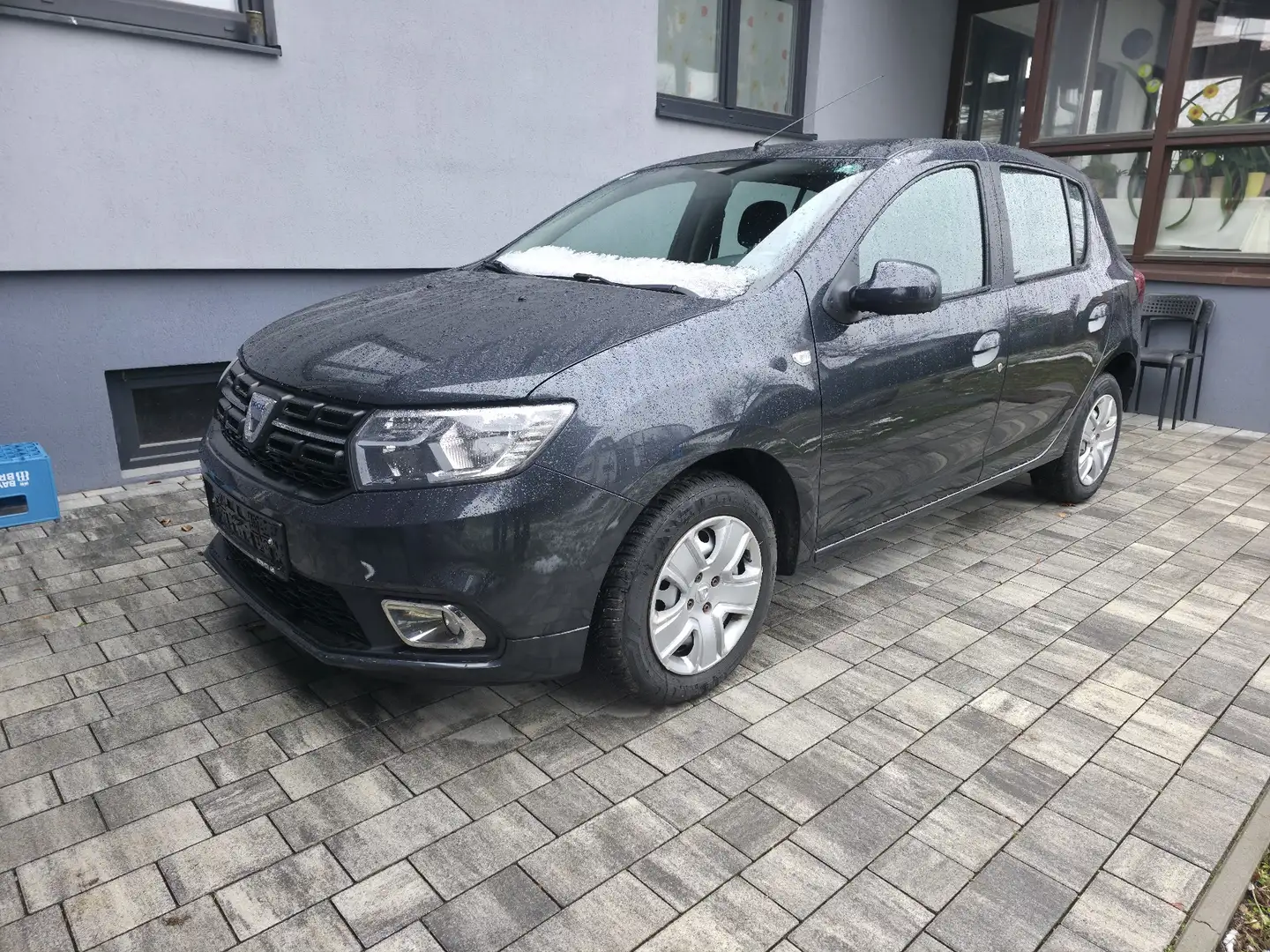 Dacia Sandero SCe 75 Essential - 1