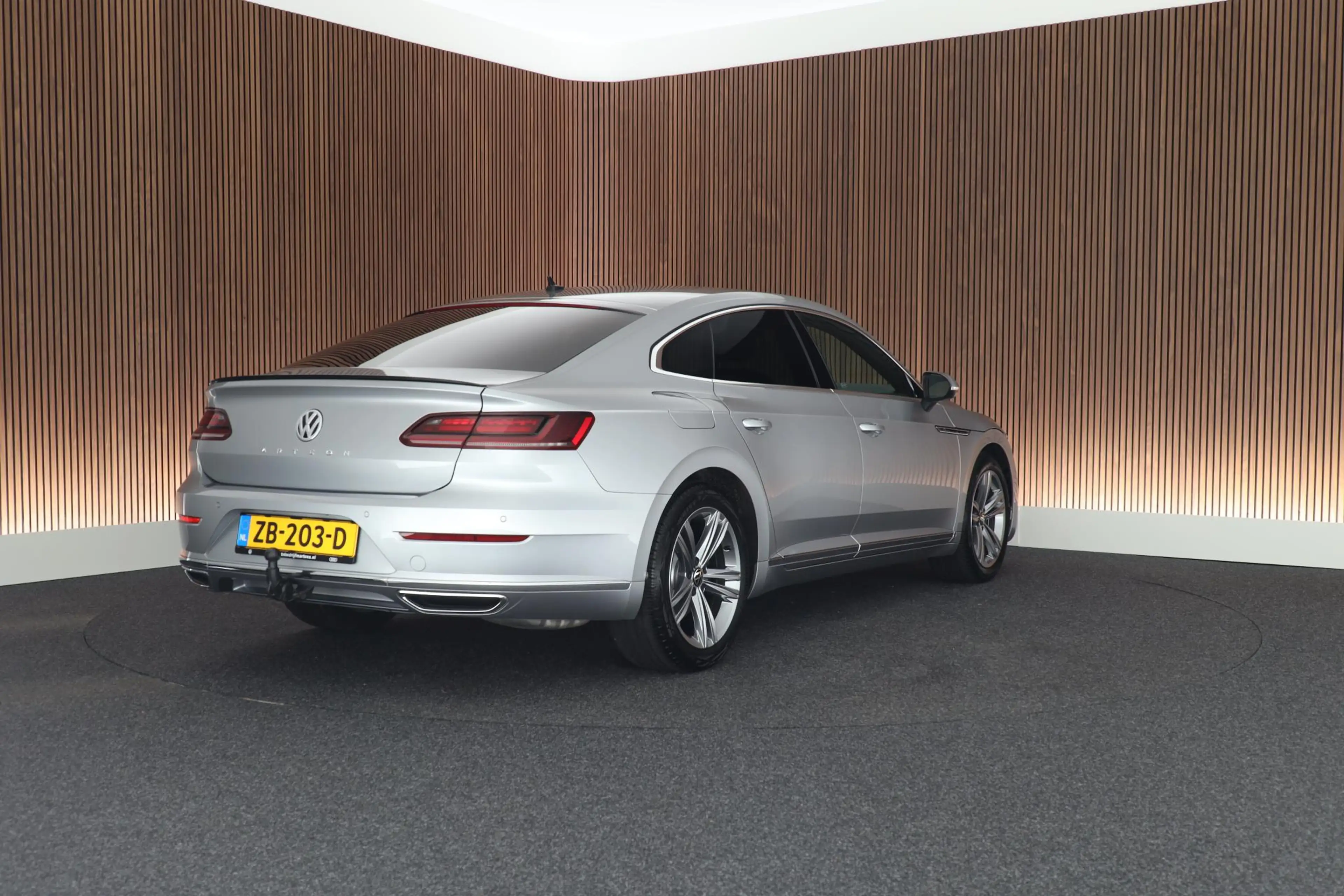 Volkswagen Arteon 1.5 TSI 150pk DSG 2x R-Line Trekhaak Stoelverwarmi — photo 8