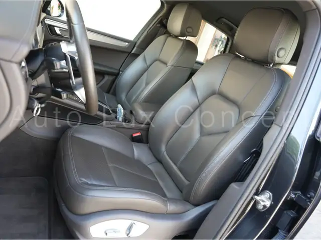 Porsche Macan view 7