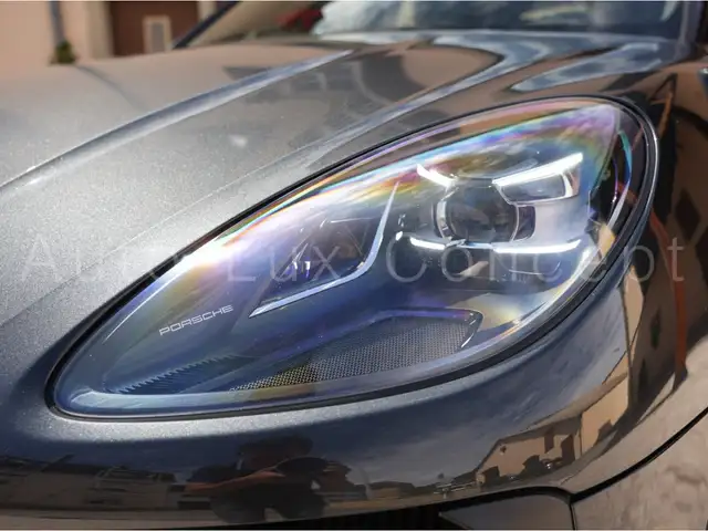 Porsche Macan view 9