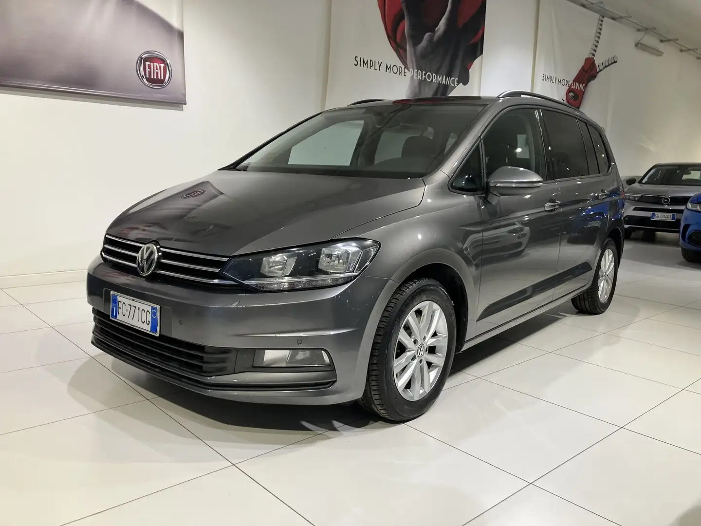 Volkswagen Touran Touran 2.0 TDI 150 CV SCR Comfortline BlueMotion Grigio - 1
