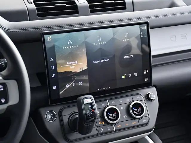 Land Rover Defender view 8