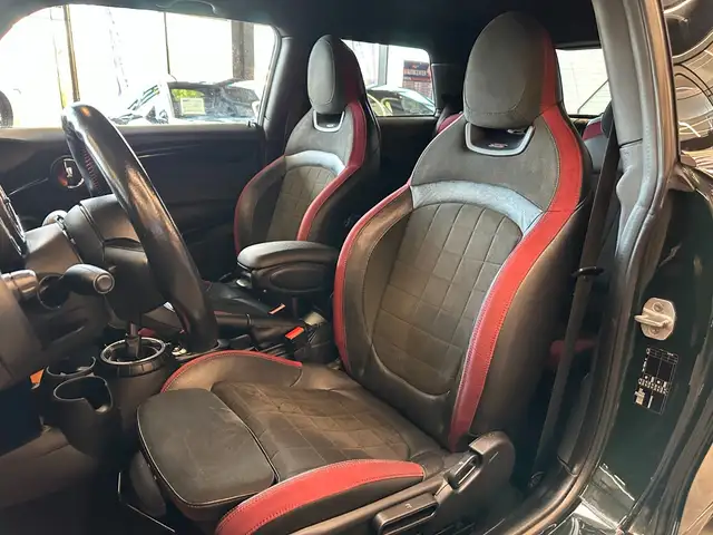 Mini Hatch view 7