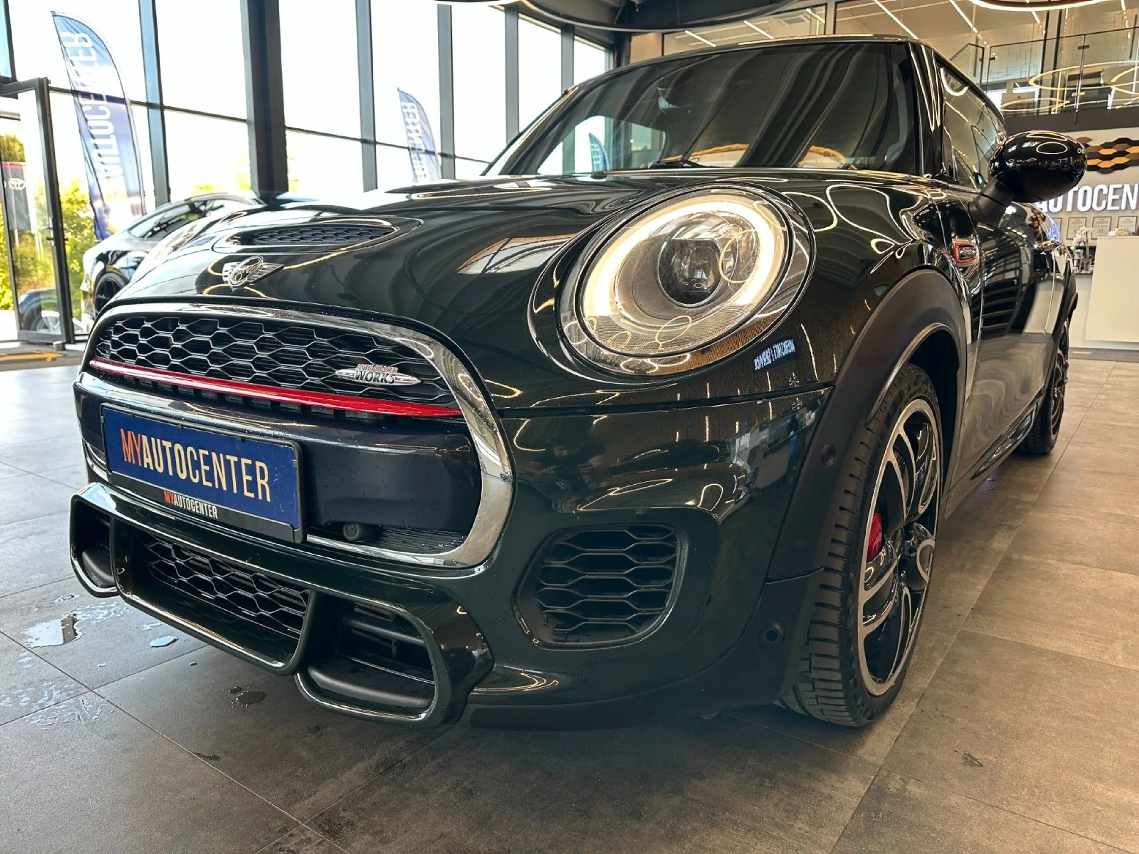 MINI John Cooper Works JOHNCOOPER *HarmanKardon*CARPLAY*TÜV 5/28* — photo 4