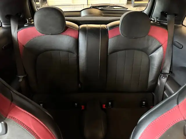 Mini Hatch view 12
