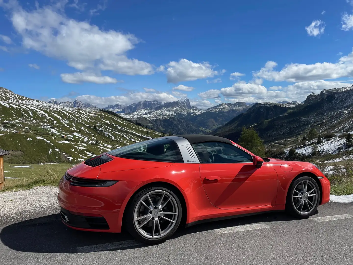 Porsche 992 911 Targa 4 PDK Orange - 1