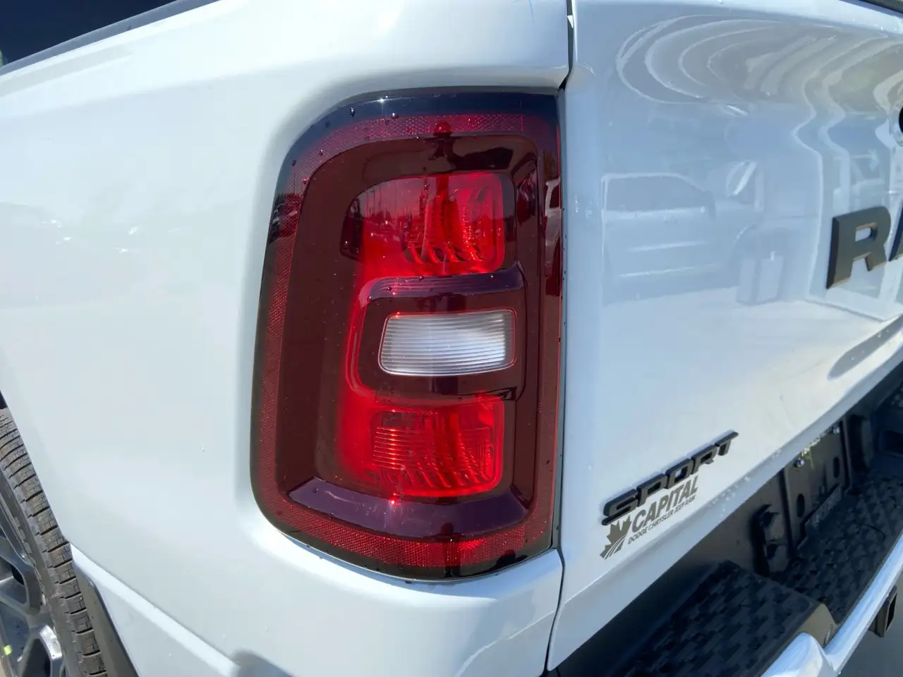 RAM 1500 снимка RAM 1500