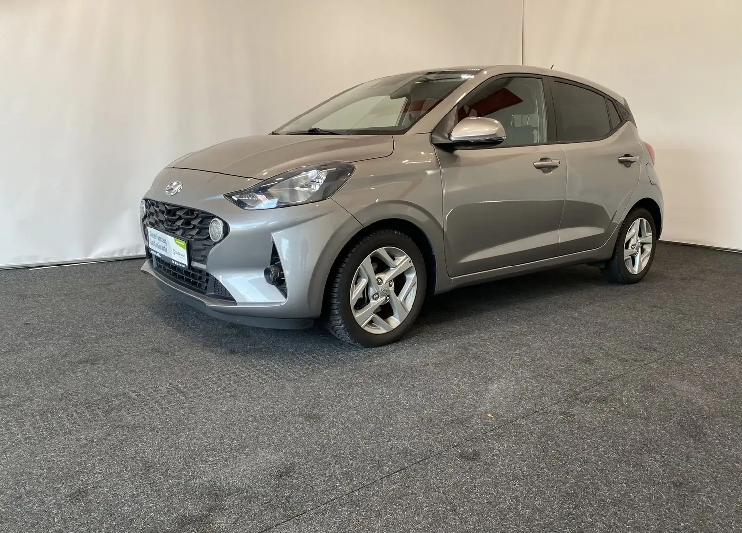 Hyundai i10 Autom Kamera CarPlay SHZ PDC Braun - 1