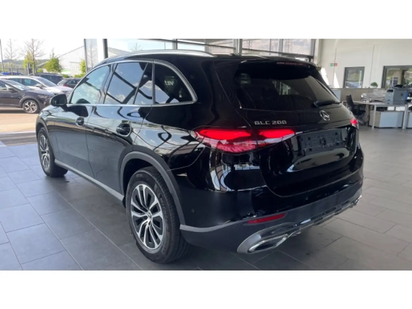 Mercedes-Benz GLC 200 4Matic Navi Leder LED El.Heckklappe Spurhalteass. Noir - 2