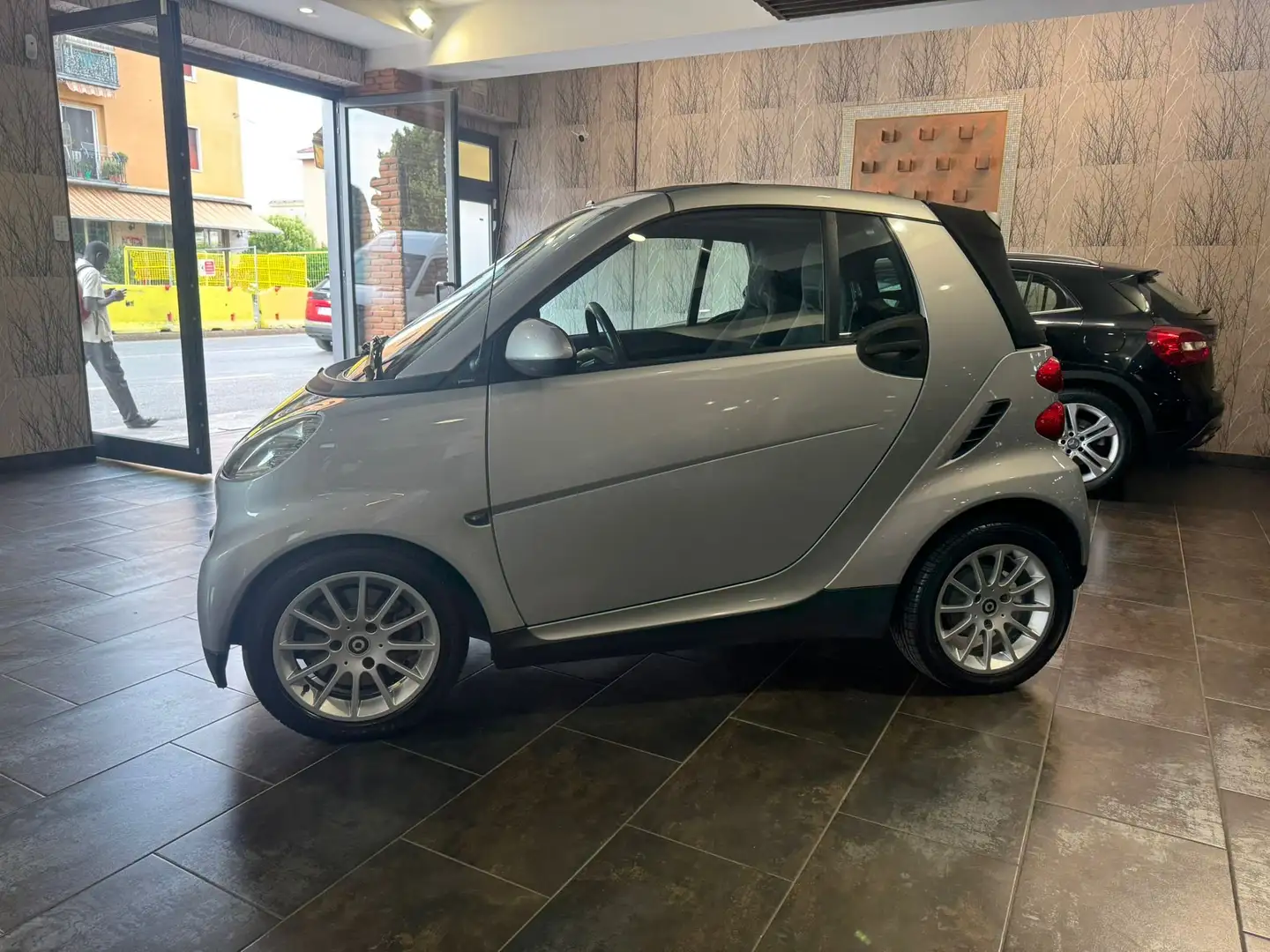 smart forTwo Fortwo Cabrio 1.0 mhd Passion 71cv Argento - 1