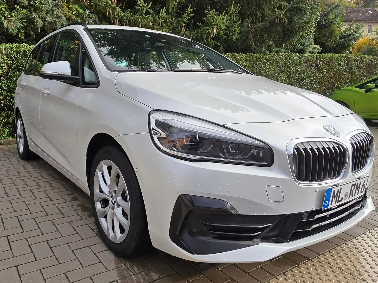 BMW 218 GranTourer xDrive LEDLicht SportsitzeBusinessPaket Weiß - 1