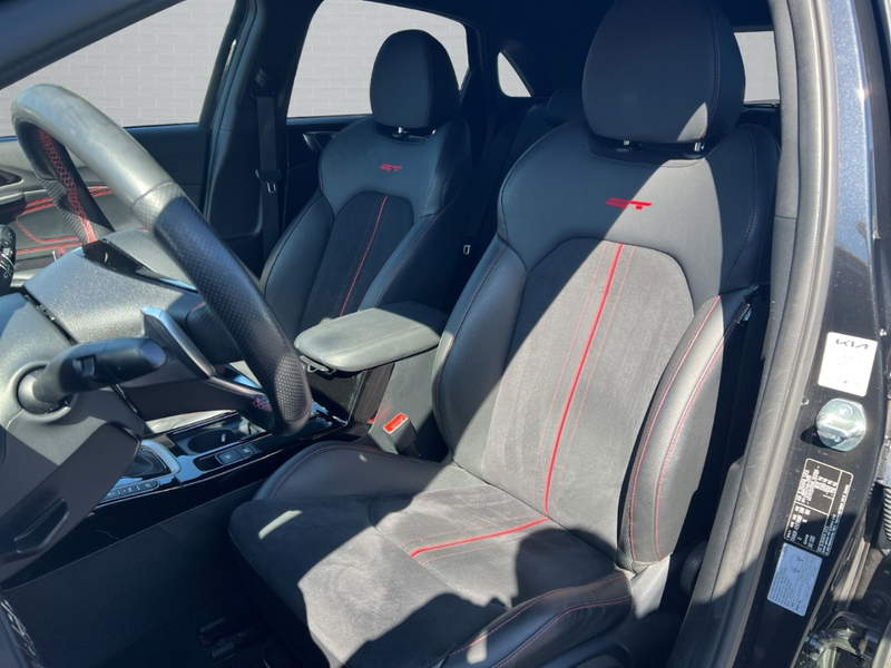 Kia Ceed / cee'd 1.6T GT +Allwetter Navi JBL Alcantara LED SH LH PD — photo 9