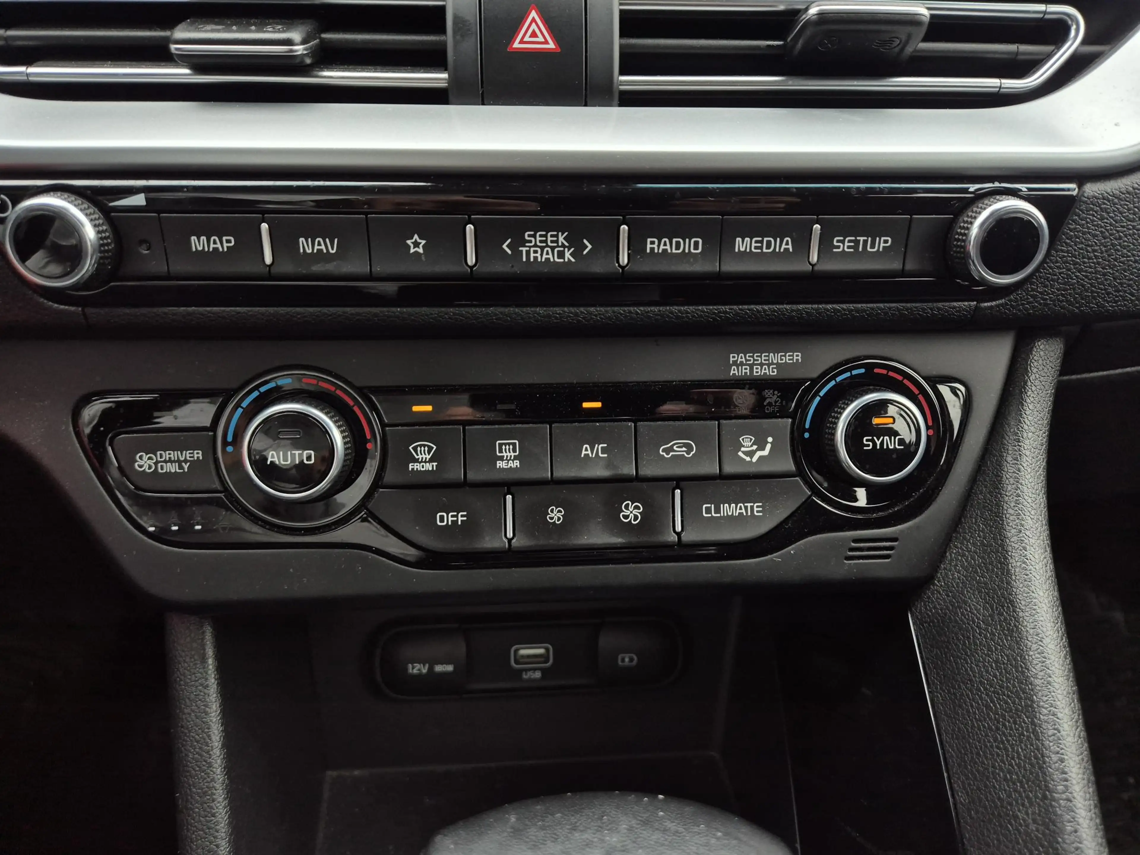 Kia Niro 1.6 GDi Hybrid DynamicLine | Automaat | Trekhaak | — photo 13