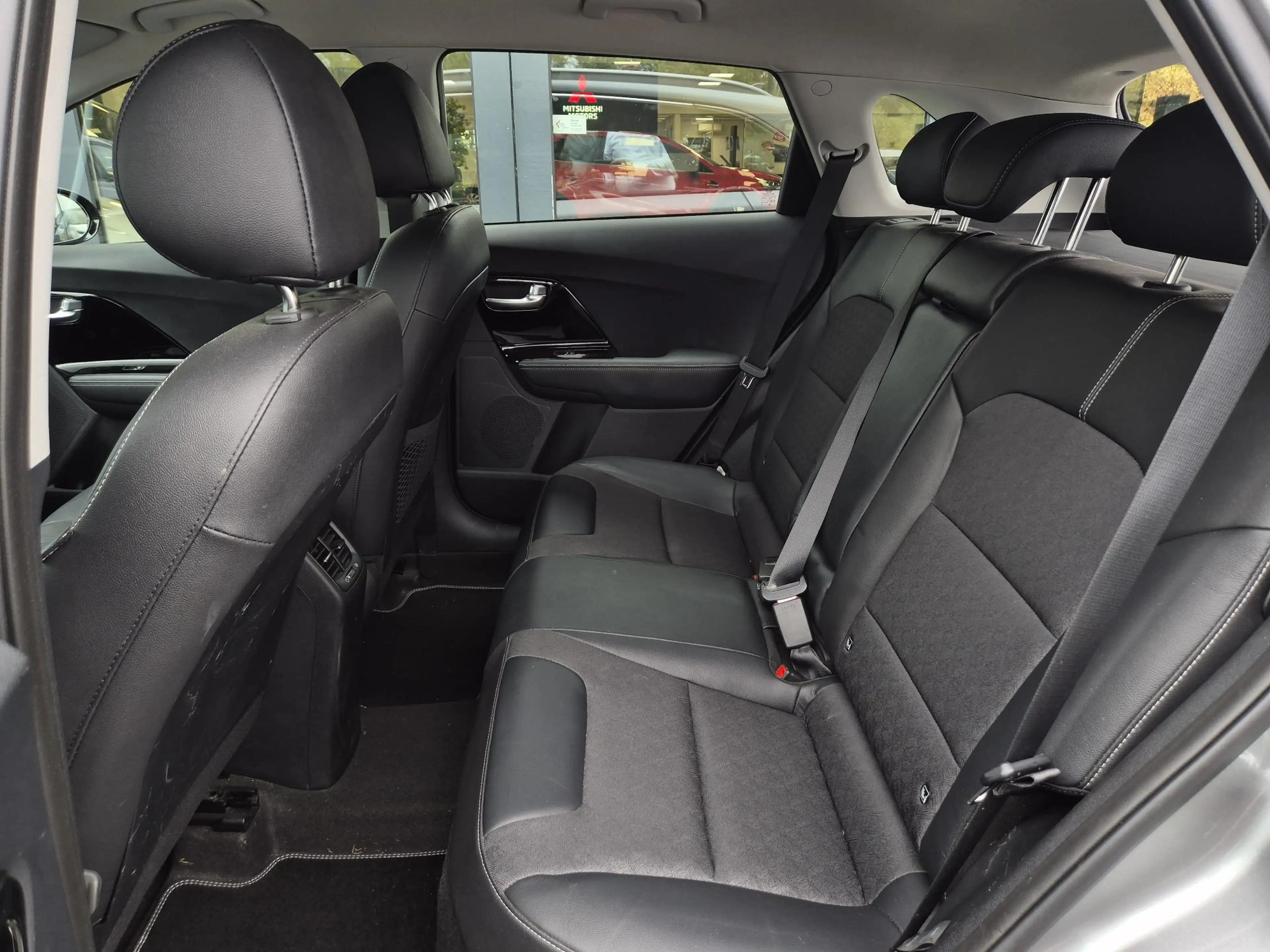 Kia Niro 1.6 GDi Hybrid DynamicLine | Automaat | Trekhaak | — photo 8
