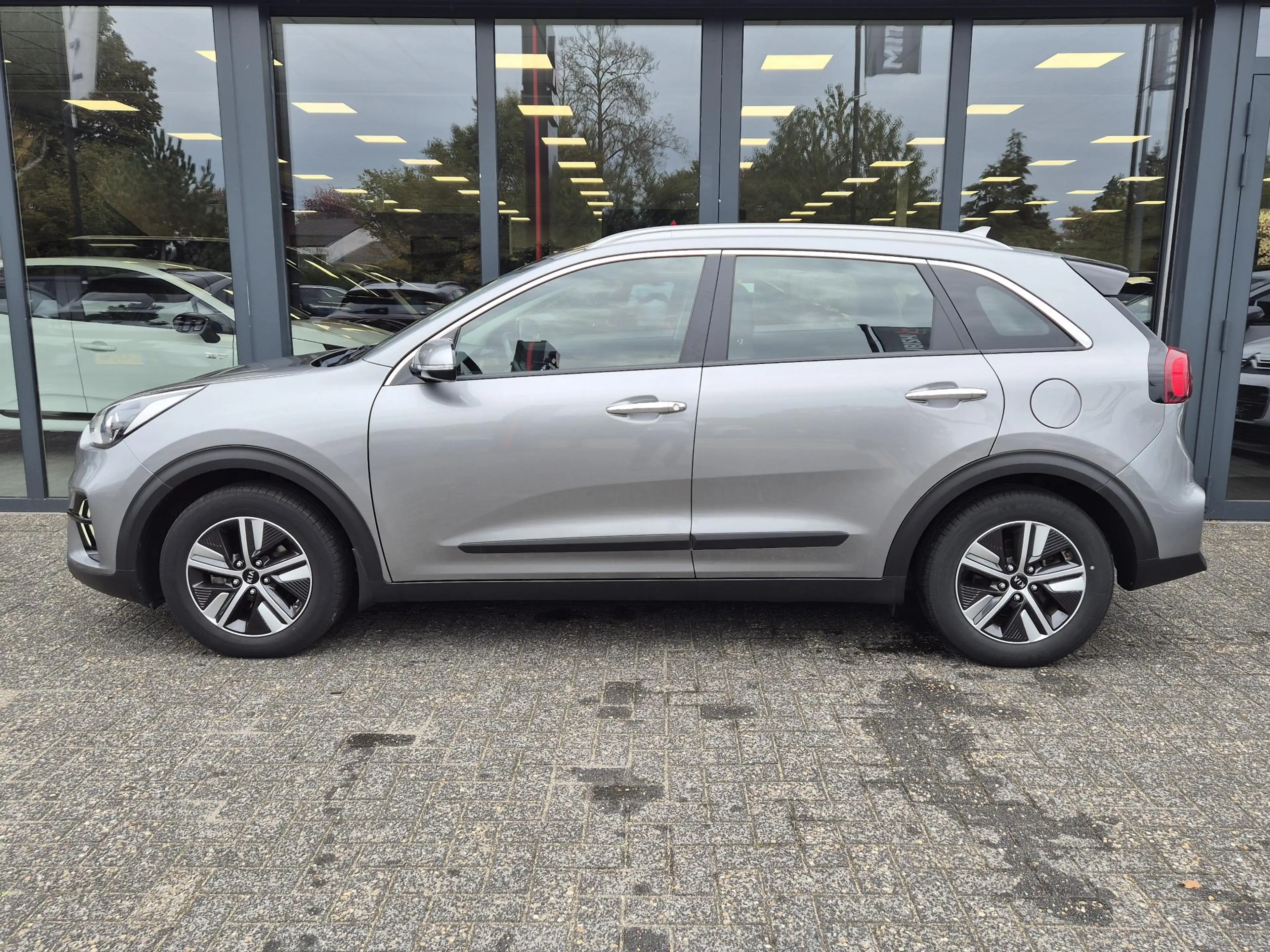 Kia Niro 1.6 GDi Hybrid DynamicLine | Automaat | Trekhaak | — photo 17