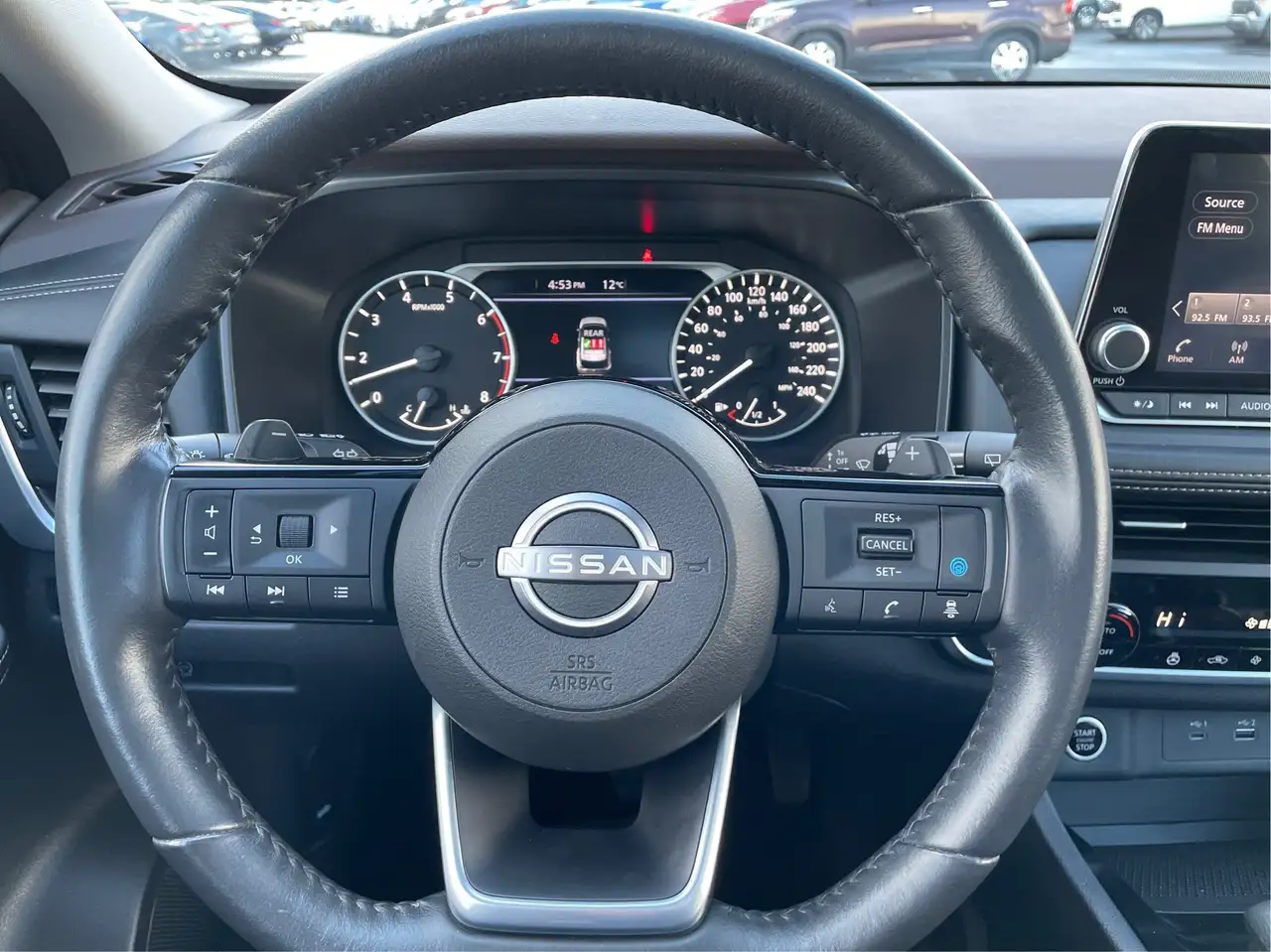 Nissan Rogue снимка Nissan Rogue