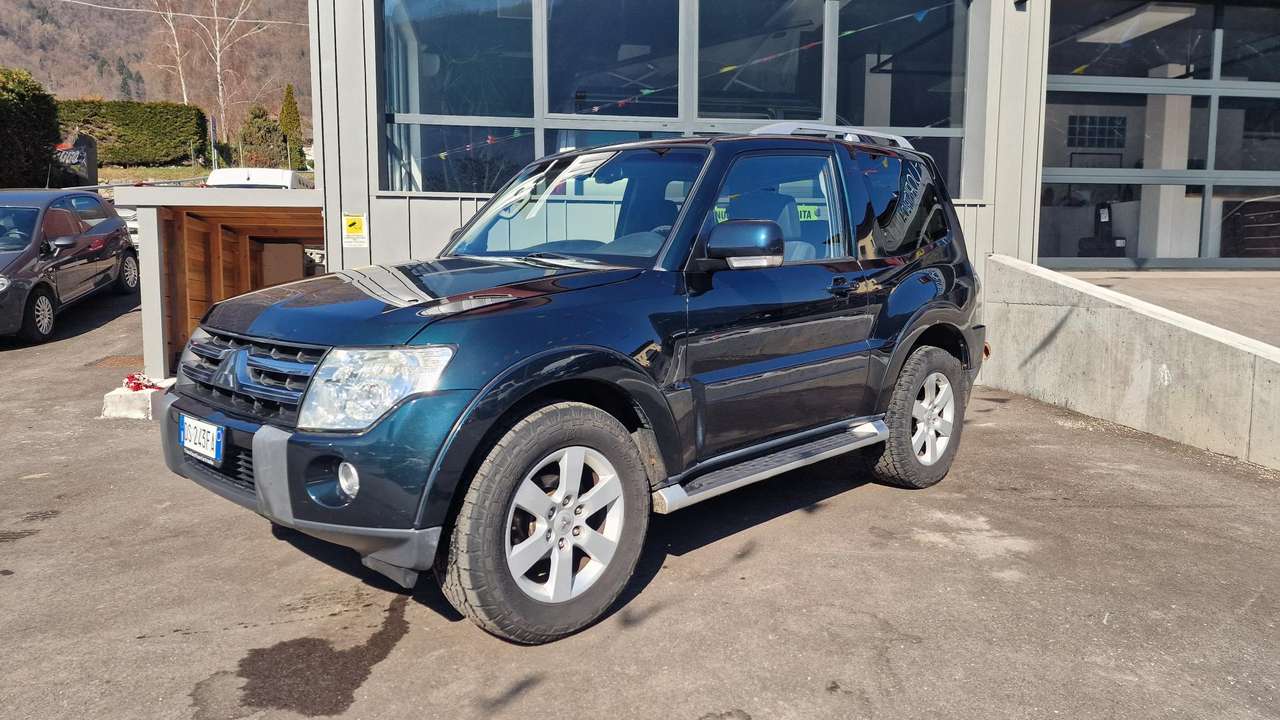 Mitsubishi Pajero Sport Pajero 3p 3.2 CR Intense