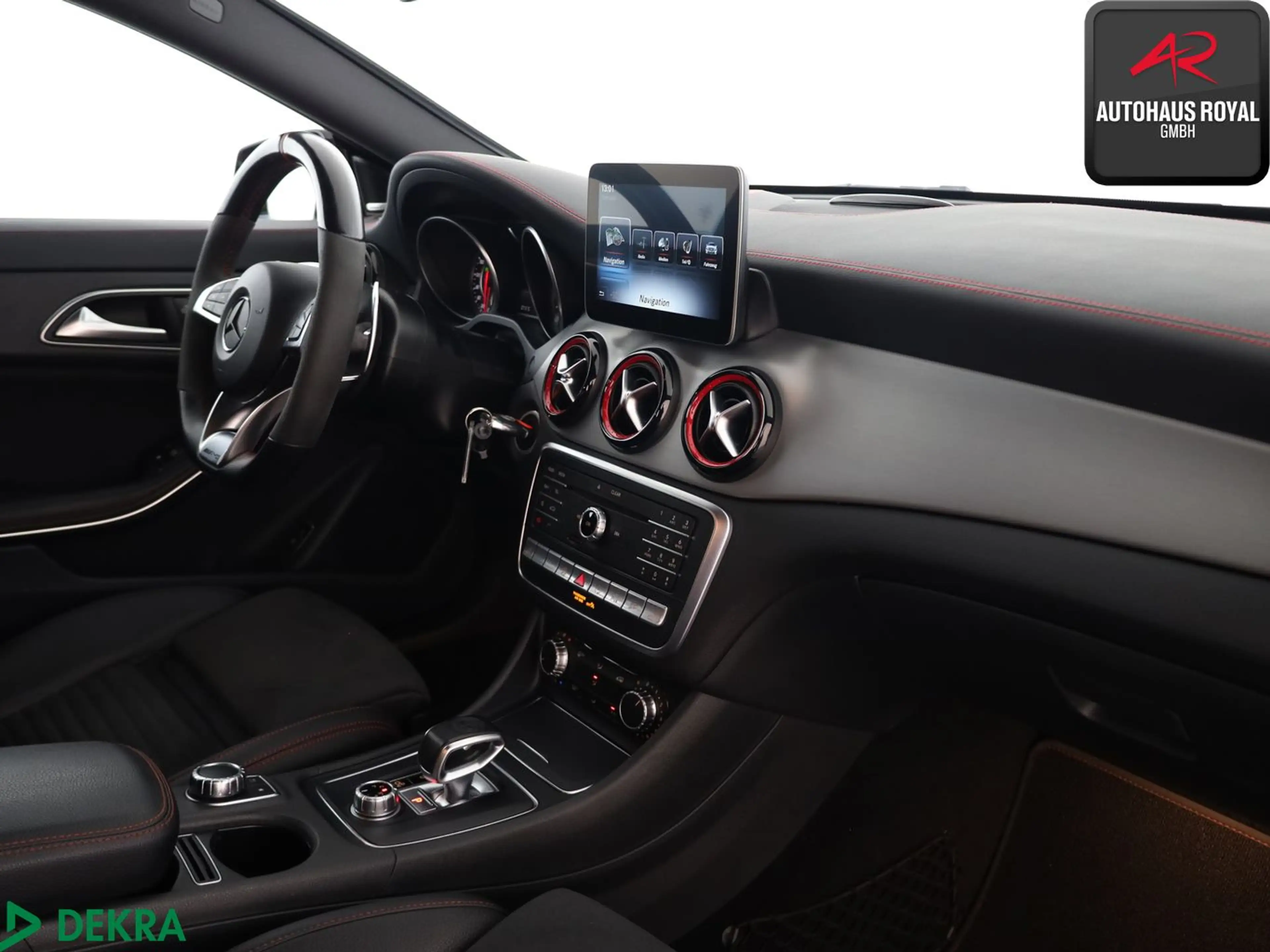Mercedes-Benz CLA 45 AMG Coupe 4M NIGHT,HARMAN/KARDON,AMBIENTE — photo 10