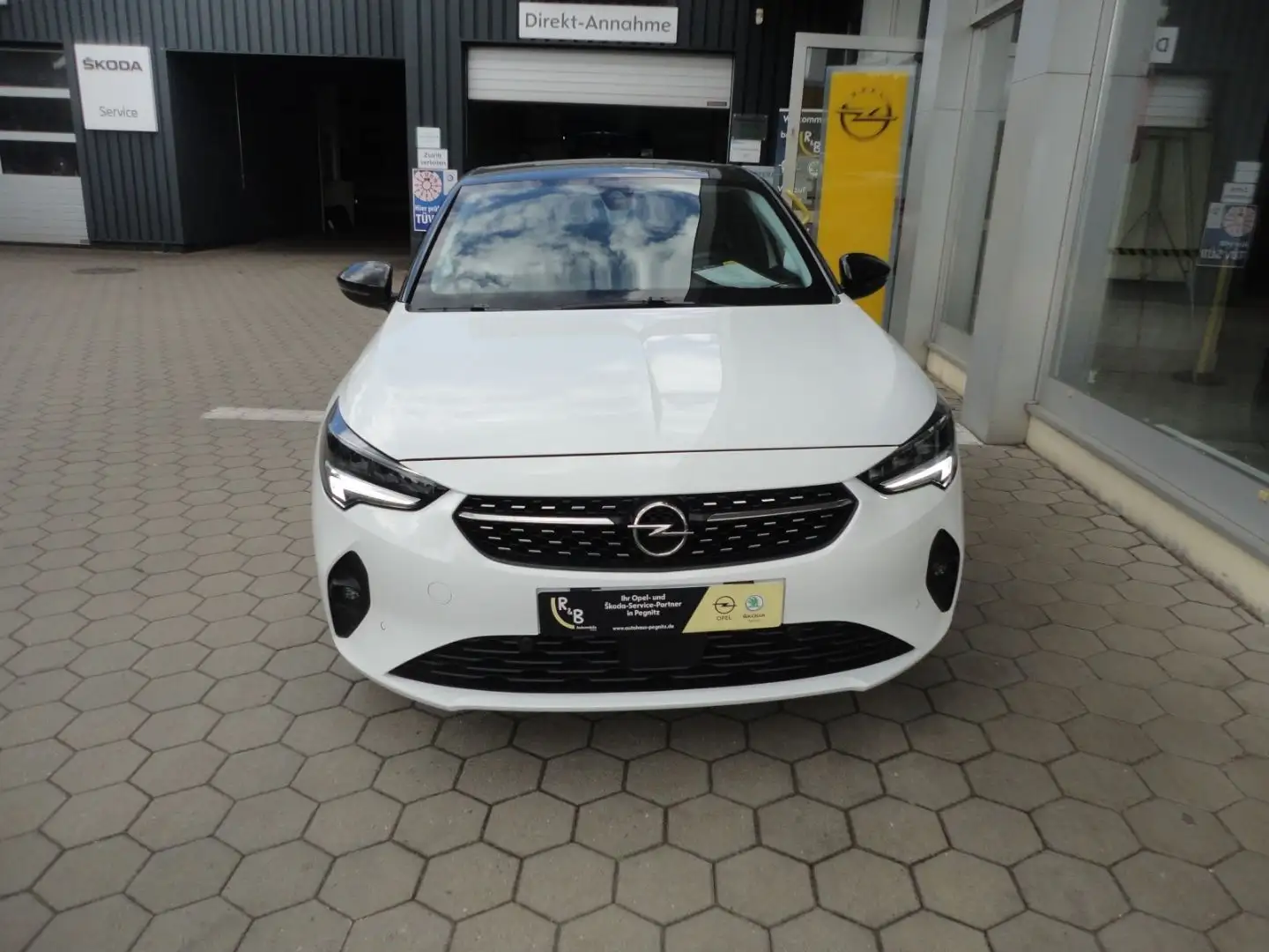 Opel Corsa -e F e Elegance Sitzheizung+ABS+ESP Wit - 2