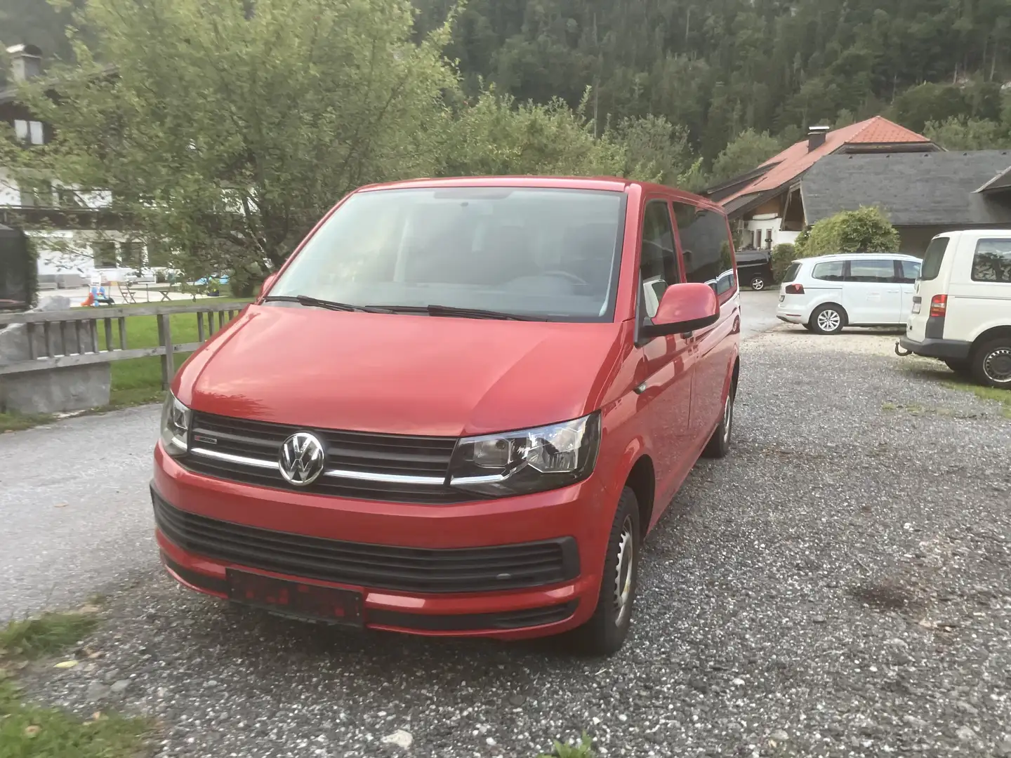 Volkswagen T6 Caravelle LR Trendline 2,0 TDI 4Motion BMT DSG Червоний - 1