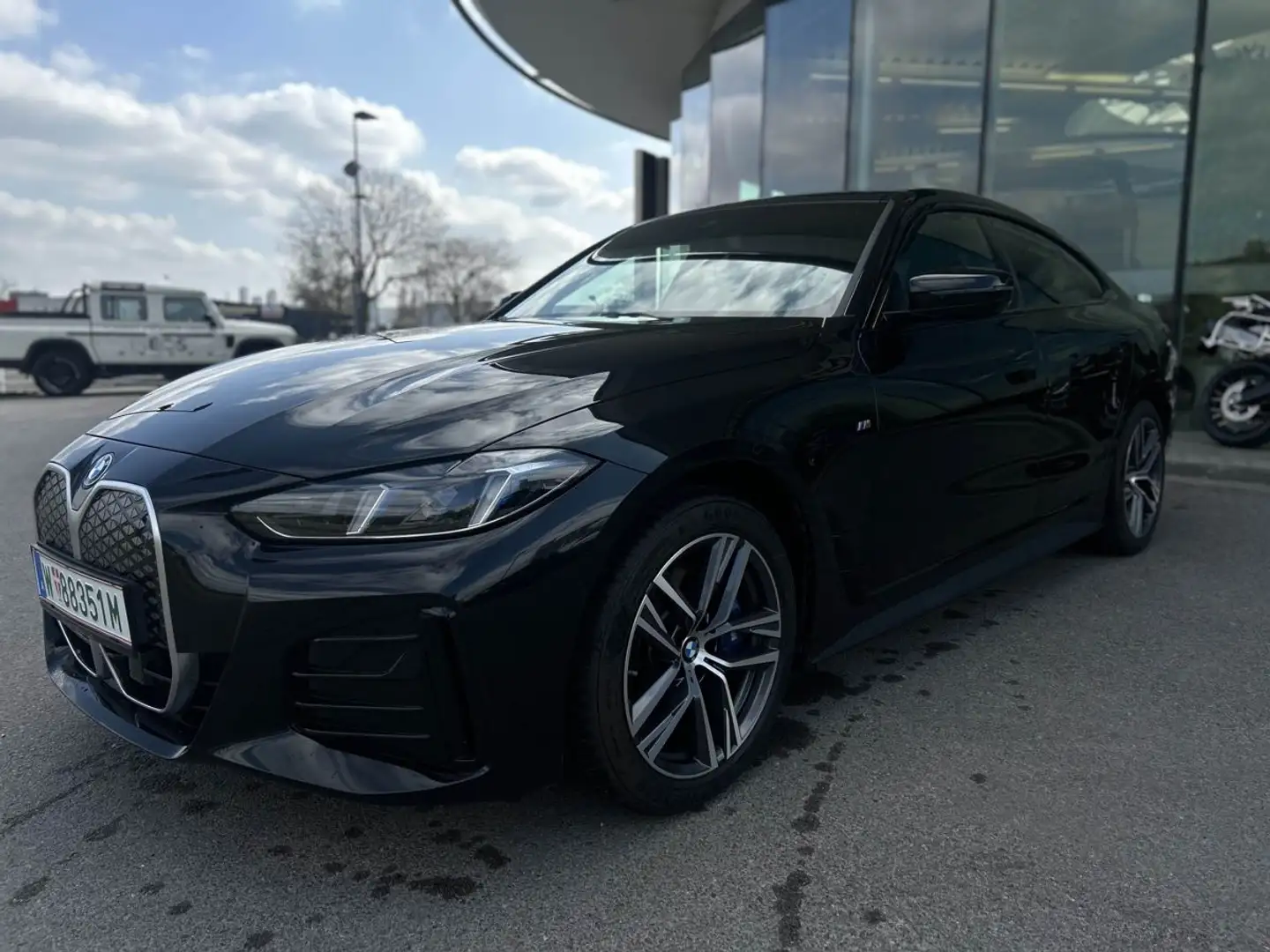 BMW i4 eDrive35 Чёрный - 1